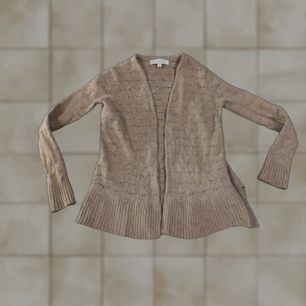Loft LOFT Cardigan Women Regular Size S Beige Open Knit Lightweight Wool Knit Pattern V-Neck Casual Modern Designer Mens? No. Size S / US 4 / IT 40 - 1 Thumbnail