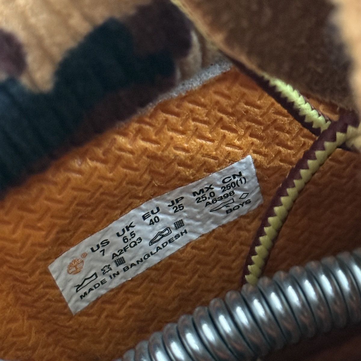 Timberland Timberland Classic OG Wheat Boots Size US 7 / EU 40 - 6 Thumbnail