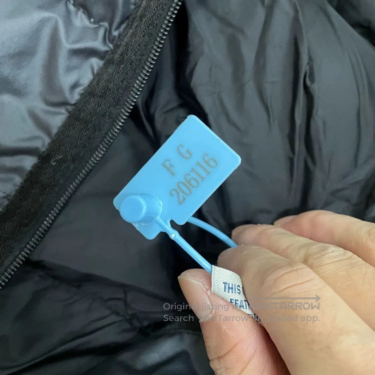 Moncler Moncler Long Hooded Down Jacket. Size XS / US 0-2 / IT 36-38 - 5 Thumbnail