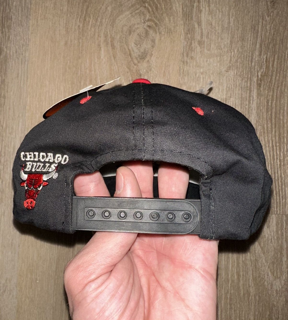 NBA × Vintage Vintage 90’s Chicago Bulls G.C.C NBA Snapback NWT Size ONE SIZE - 3 Thumbnail