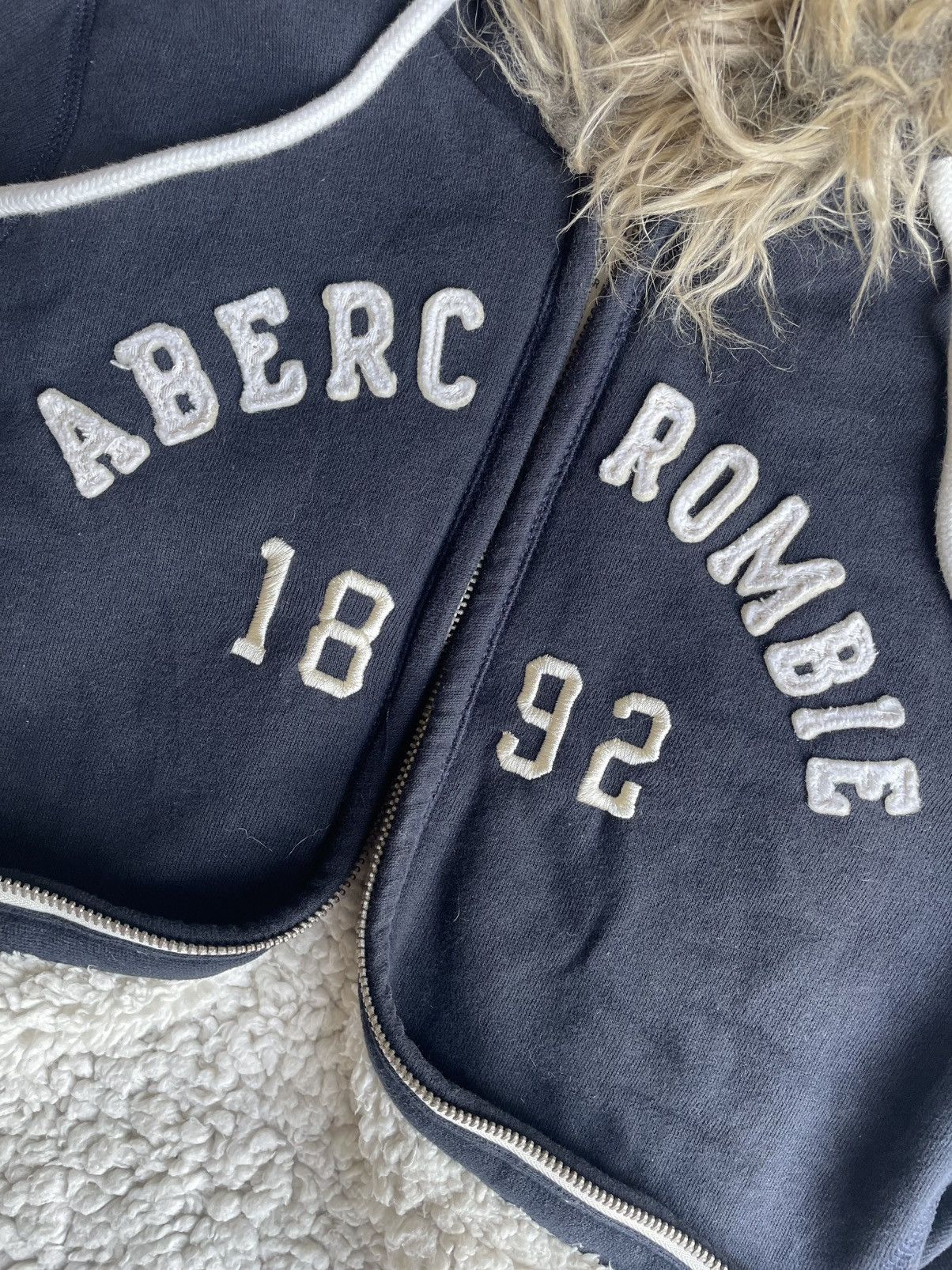 Japanese Brand Abercrombie & Fitch Sherpa Hoodie Size US M / EU 48-50 / 2 - 5 Thumbnail