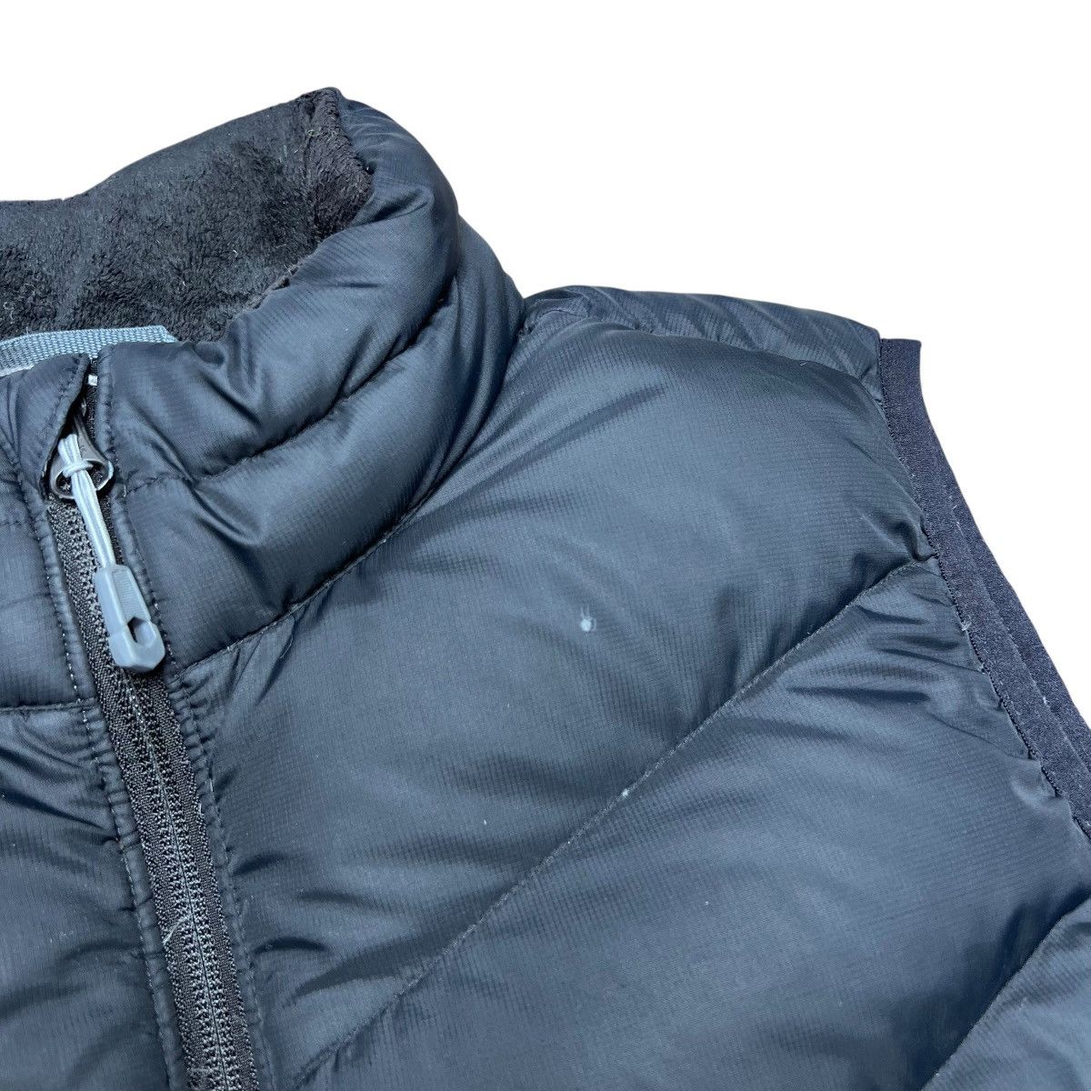 Mountain Hardwear Mountain Hardwear Womens Q Shield 650 Down Zip Up Black Vest Size L / US 10 / IT 46 - 7 Thumbnail