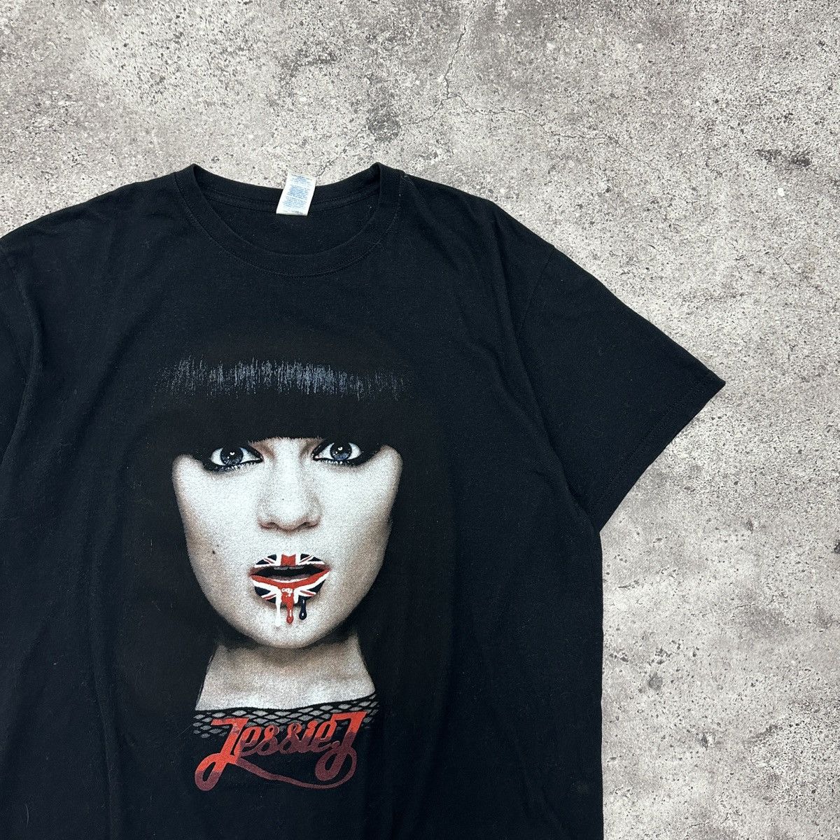 Band Tees Vintage 00s Jessie J Heart Beat Tour 2011 tee y2k Rose UK Size US XL / EU 56 / 4 - 3 Thumbnail