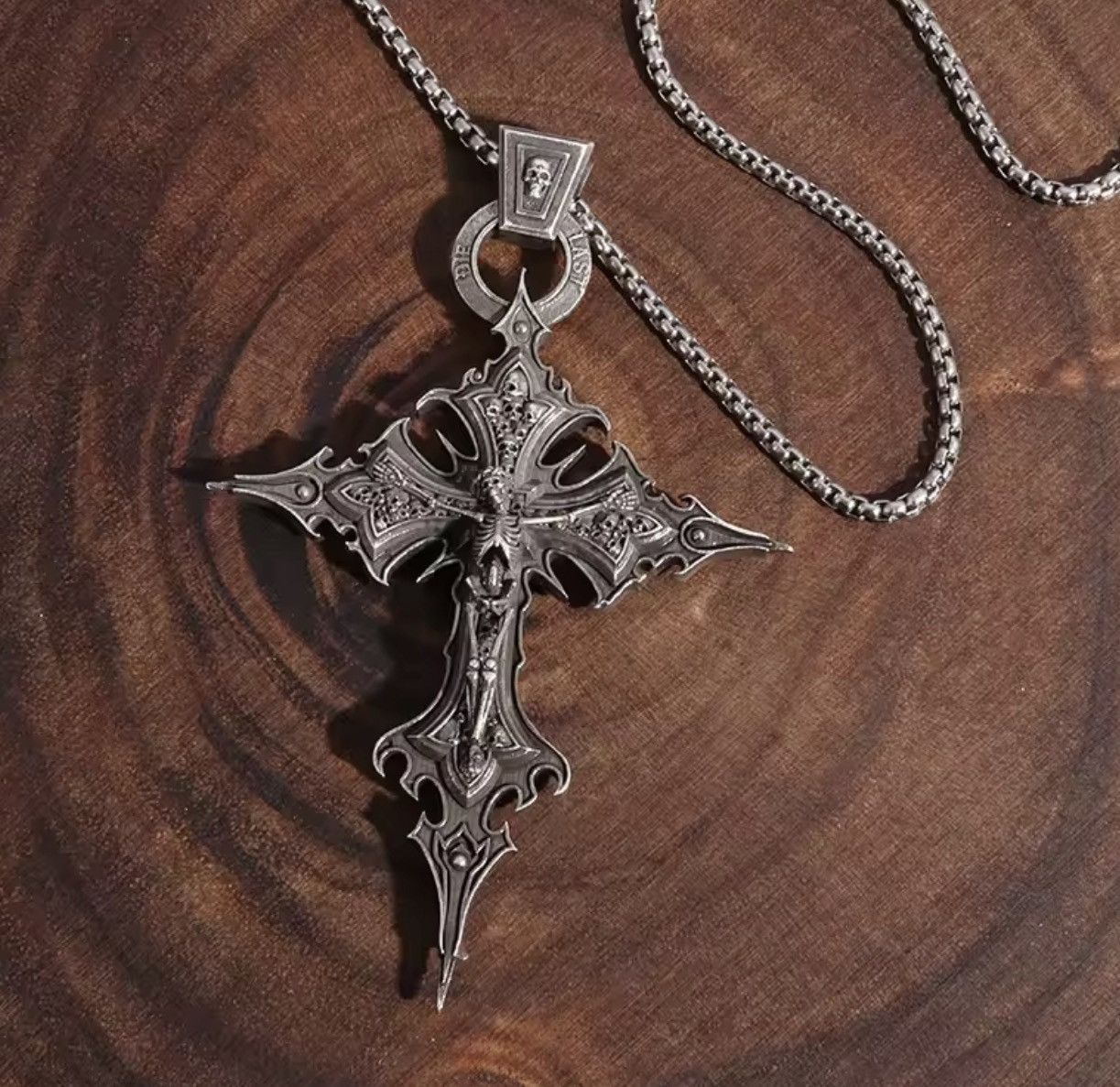 Jewelry Gothic Skeleton Cross Necklace Size ONE SIZE - 4 Thumbnail