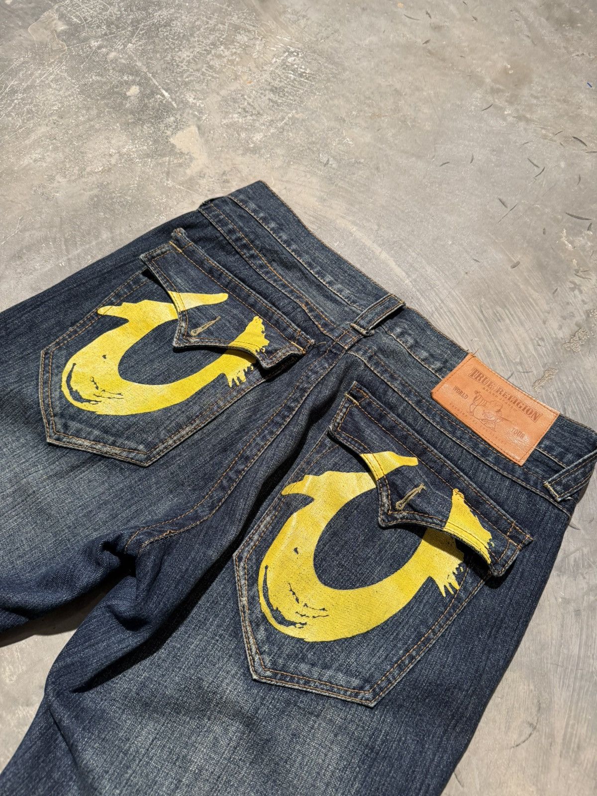 True Religion Baggy Y2K True religion made in the USA Size US 34 / EU 50 - 5 Thumbnail