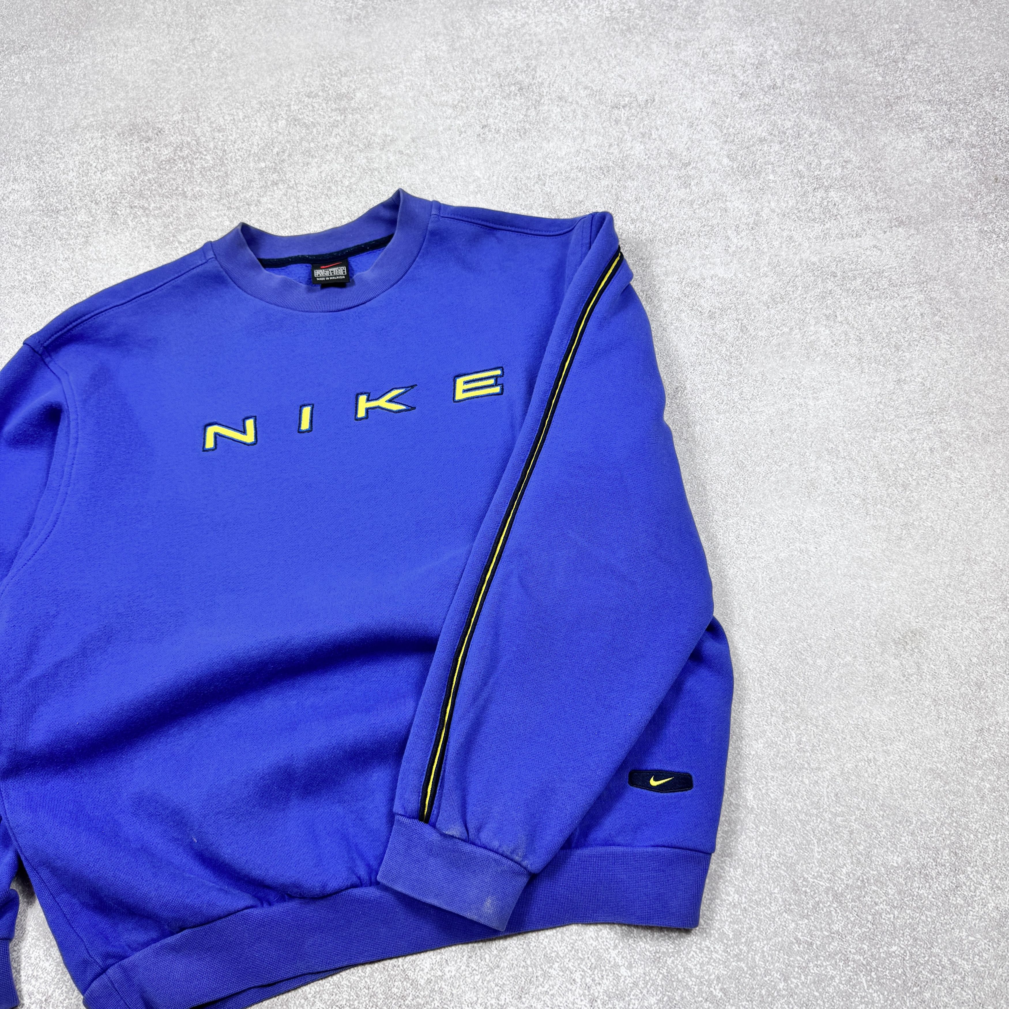 Nike Vintage Nike Big Logo 90s Blue Cotton Sweatshirt Size S-M Size US S / EU 44-46 / 1 - 6 Thumbnail