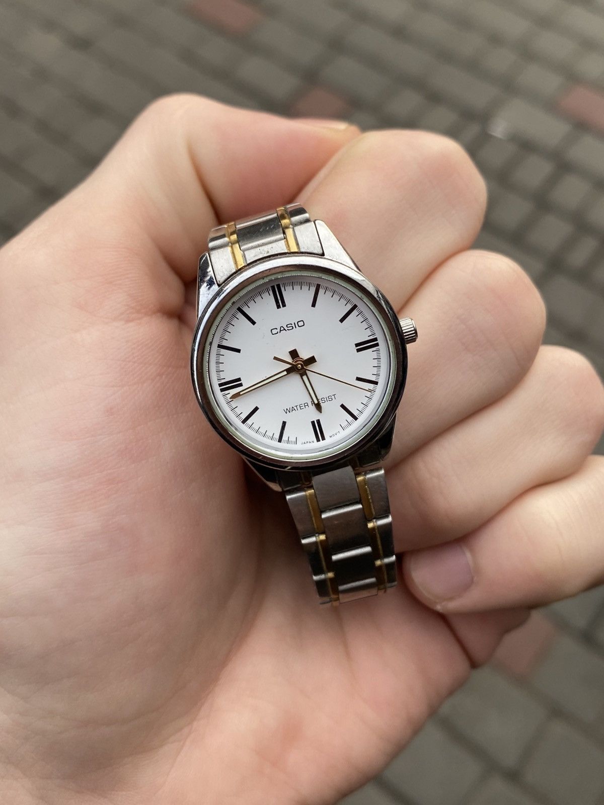 Casio ✨ CASIO LTP-V005 Y2K Minimalist Two-Tone Quartz Ladies Watch Size ONE SIZE - 4 Thumbnail