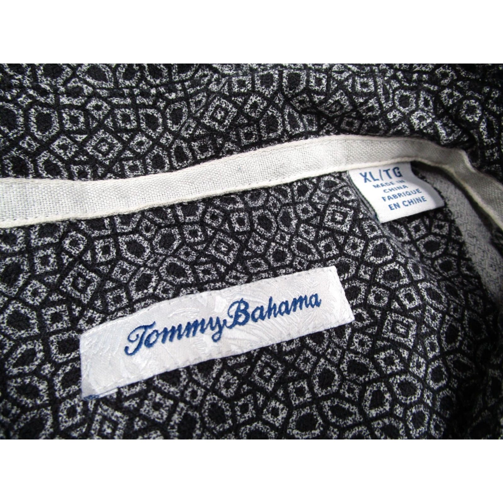 Tommy Bahama Tommy Bahama Shirt Extra Large Gray Button-Up Silk Camp Hawaiian Tiki 70s Mens Size US XL / EU 56 / 4 - 3 Thumbnail
