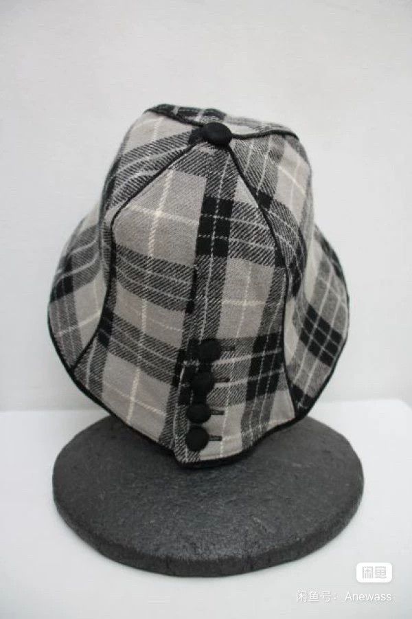 Vivienne Westwood Vivienne Westwood A black and gray checkered fisherman's h Size ONE SIZE - 4 Thumbnail