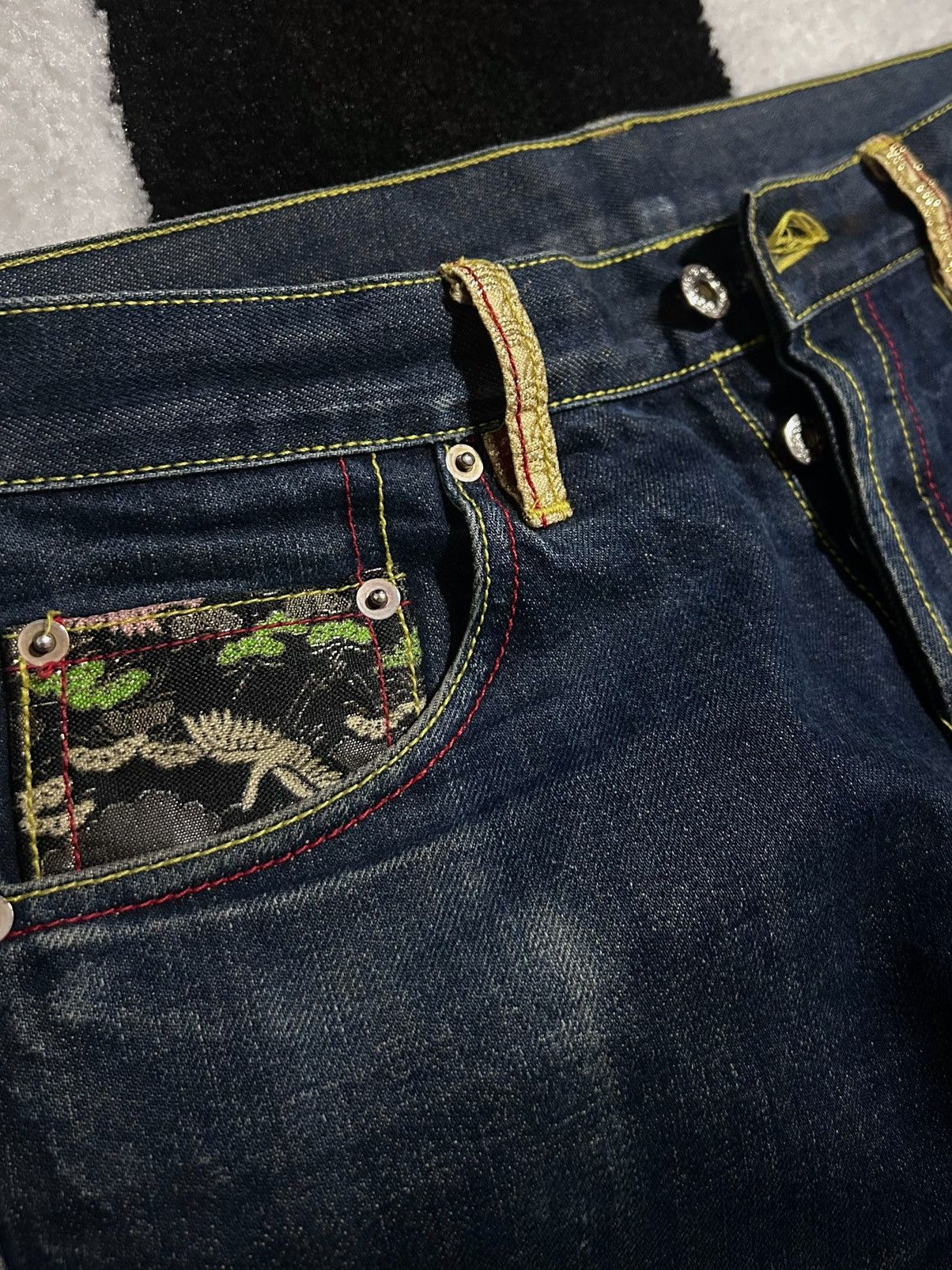 Japanese Brand Y2K Japanese Embroidered Jeans Size US 32 / EU 48 - 4 Thumbnail