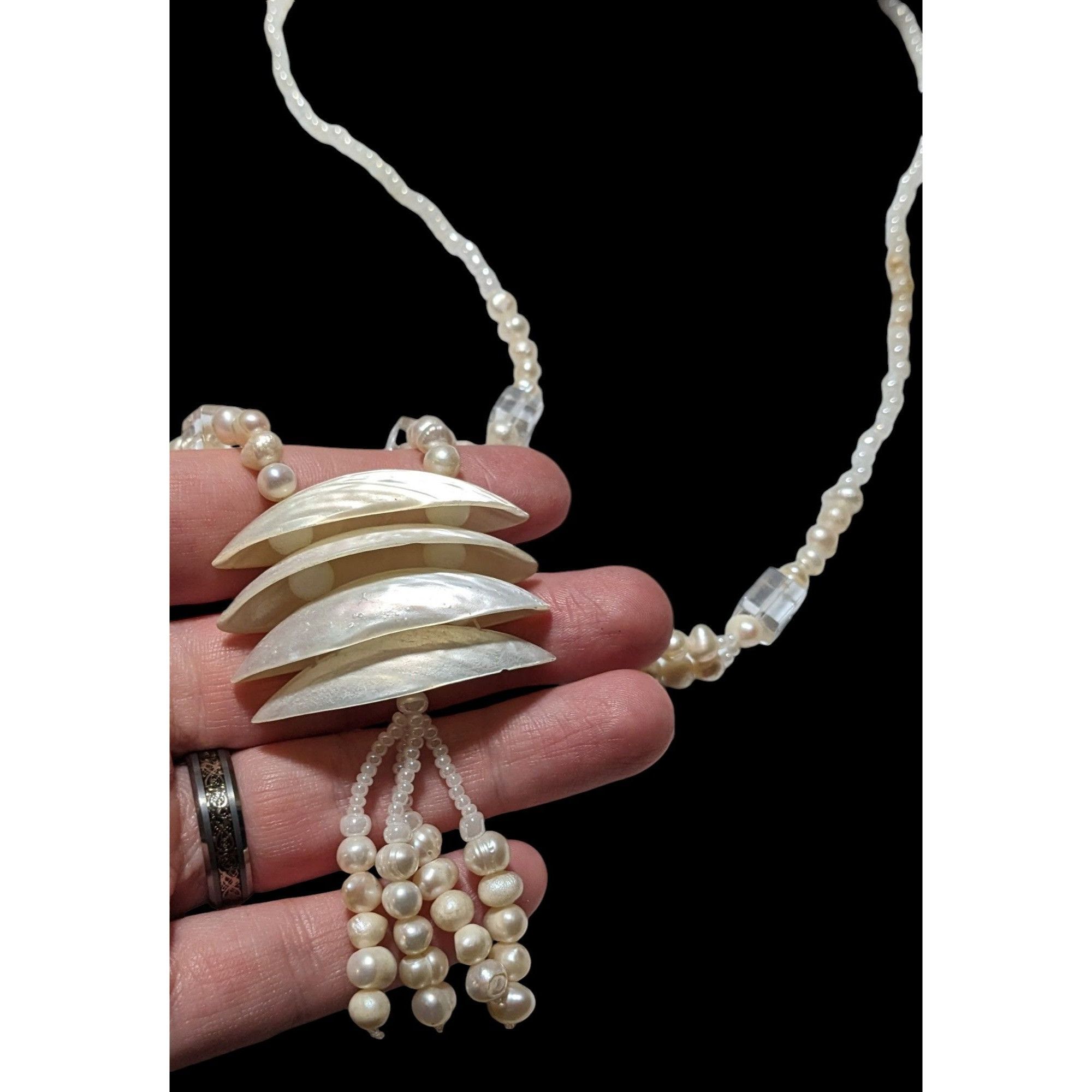 Other Vintage Pearl Shell Beaded Chandelier Necklace Size ONE SIZE - 5 Thumbnail