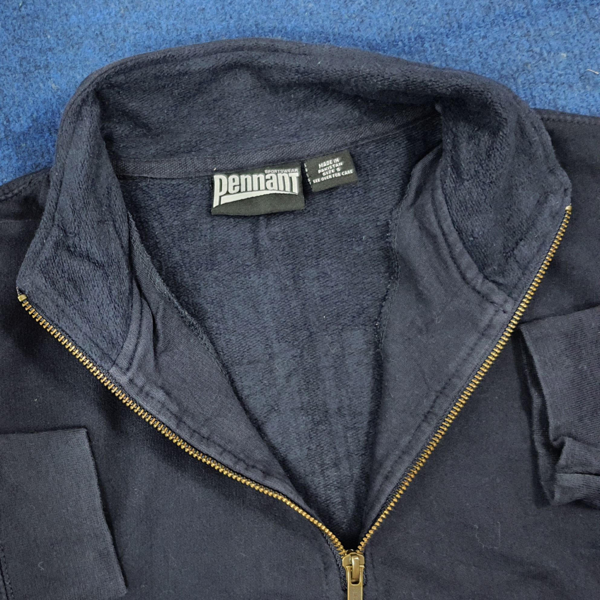 Vintage Vintage Medford Pool Summer 2012 Lifeguard Hal Zip C269N11 Size US M / EU 48-50 / 2 - 6 Thumbnail