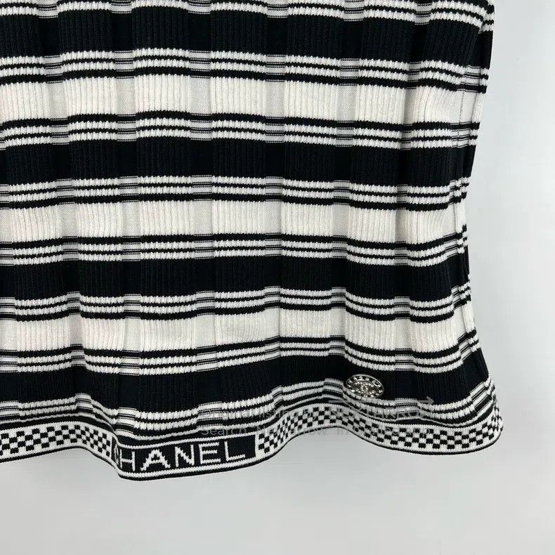 Chanel Chanel Black and white striped logo knitted short sleeves Size XXS / US 00 / IT 34 - 6 Thumbnail