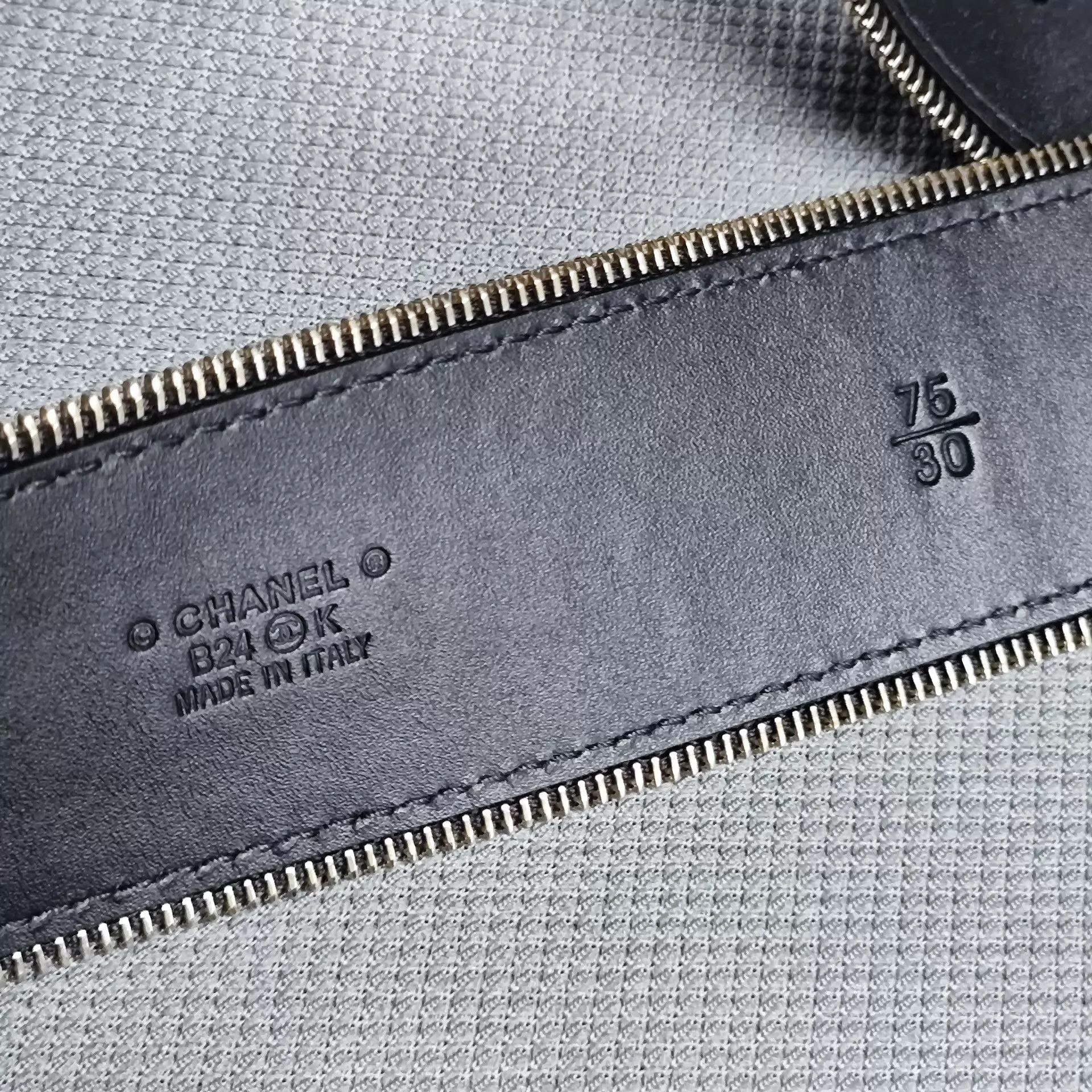 Chanel Chanel full-grain leather zip belt Size ONE SIZE - 7 Thumbnail