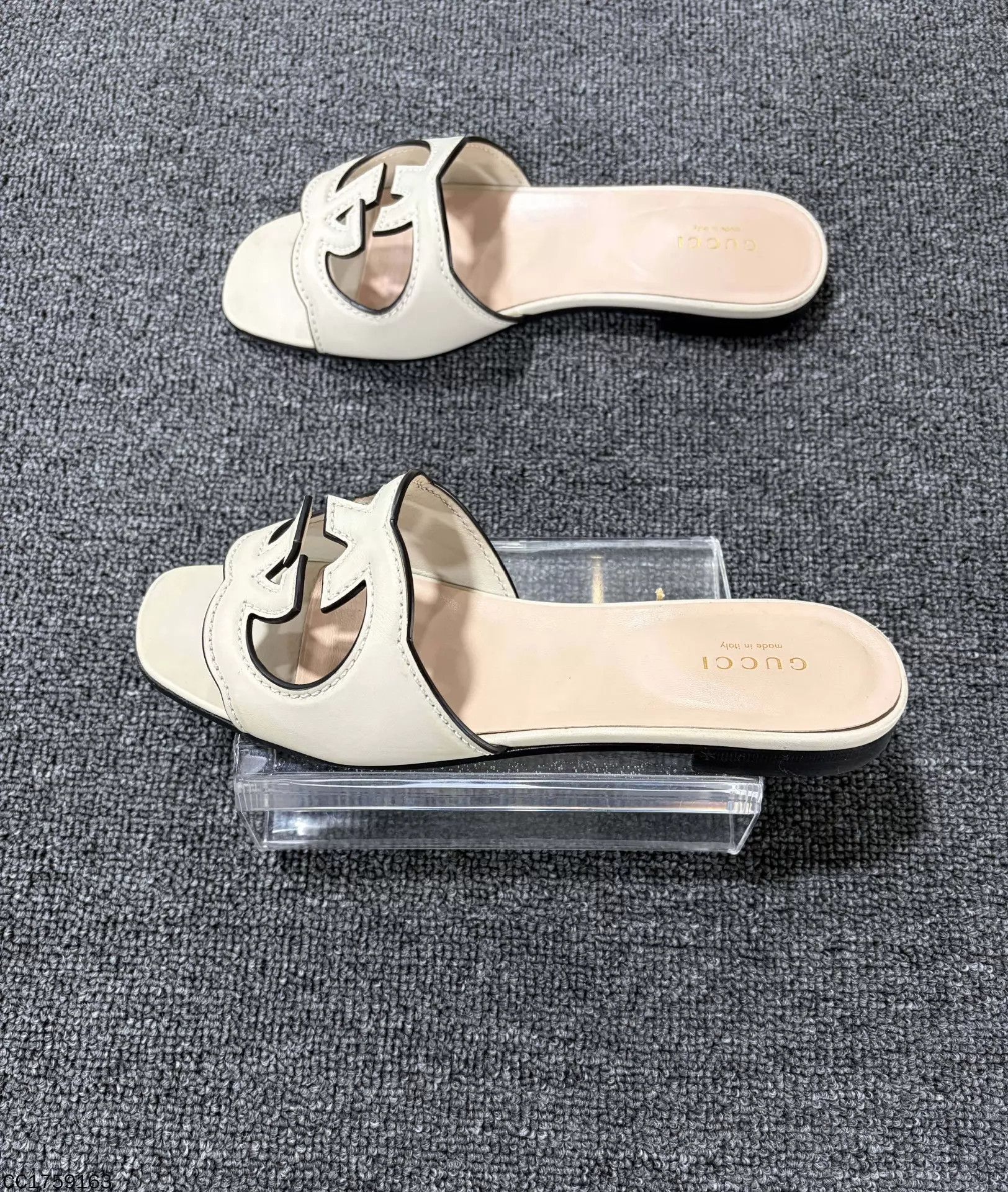 Gucci GUCCI Double G cutout macaron green slides women's 36 Size US 5.5 / IT 35.5 - 4 Thumbnail