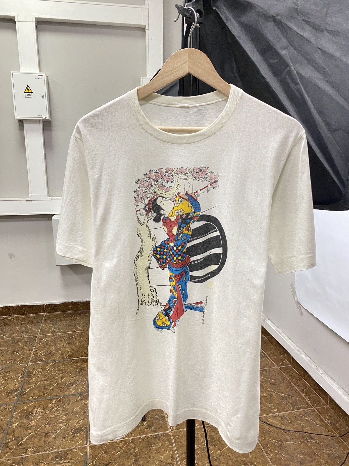Japanese Brand 🇯🇵🥷 Vintage 80s Geisha Samurai Ninjas Japan style r-shirt Y2K Size US M / EU 48-50 / 2 - 1 Thumbnail