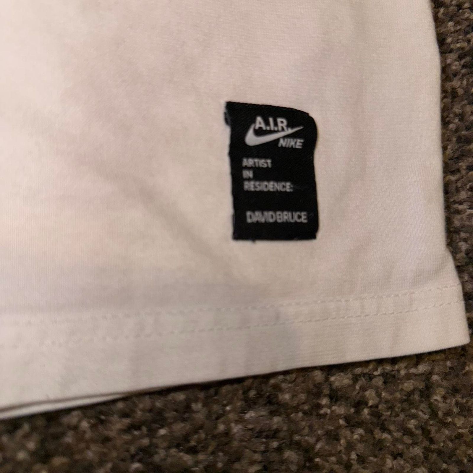 Nike Cream nike graphic tee Size US L / EU 52-54 / 3 - 4 Thumbnail
