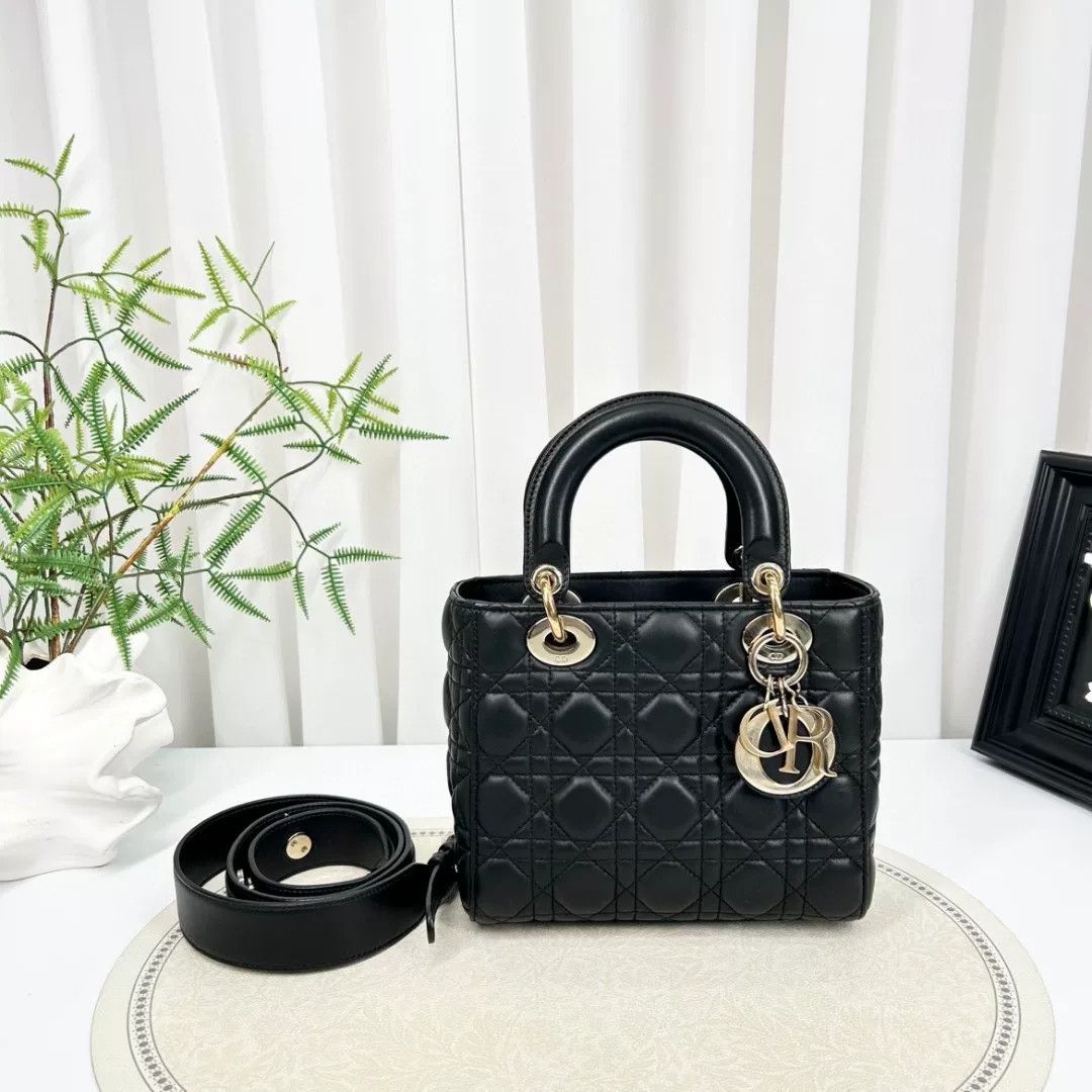 Dior Pre-loved Bag Very good condition Size ONE SIZE - 1 Thumbnail