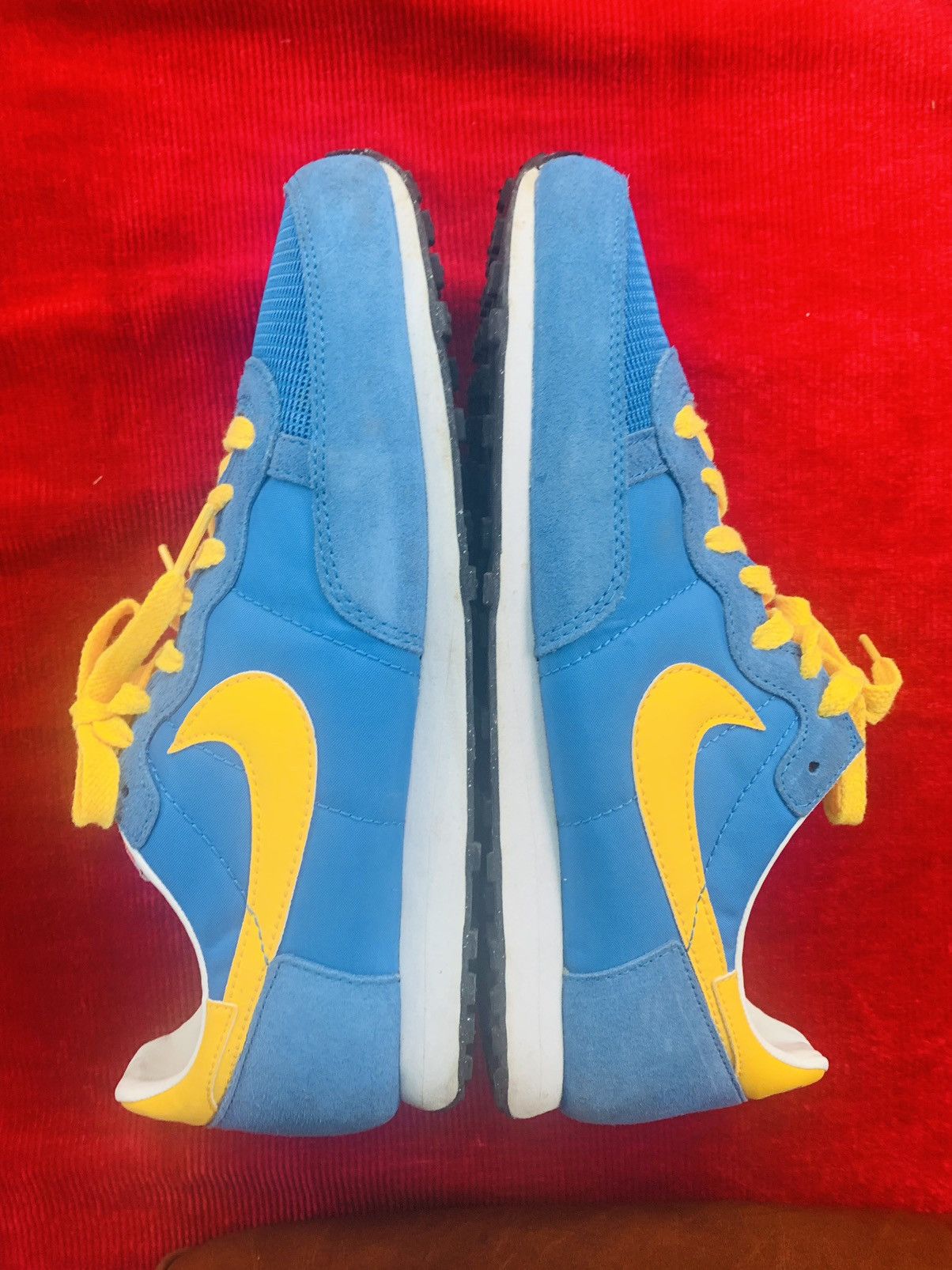 Nike Nike wow Size US 10.5 / EU 43-44 - 2 Thumbnail