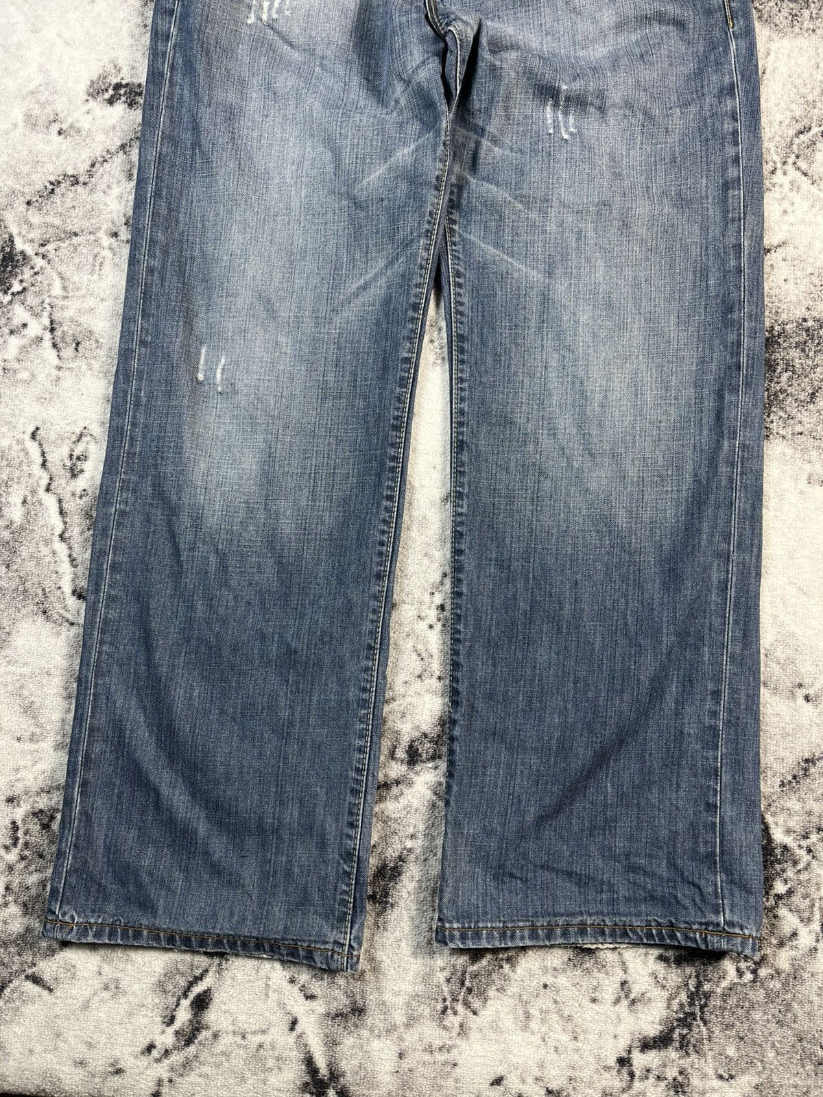 Other Ted Lapidus Jeans Distressed Fade Denim W36 Fit Size US 36 / EU 52 - 2 Thumbnail