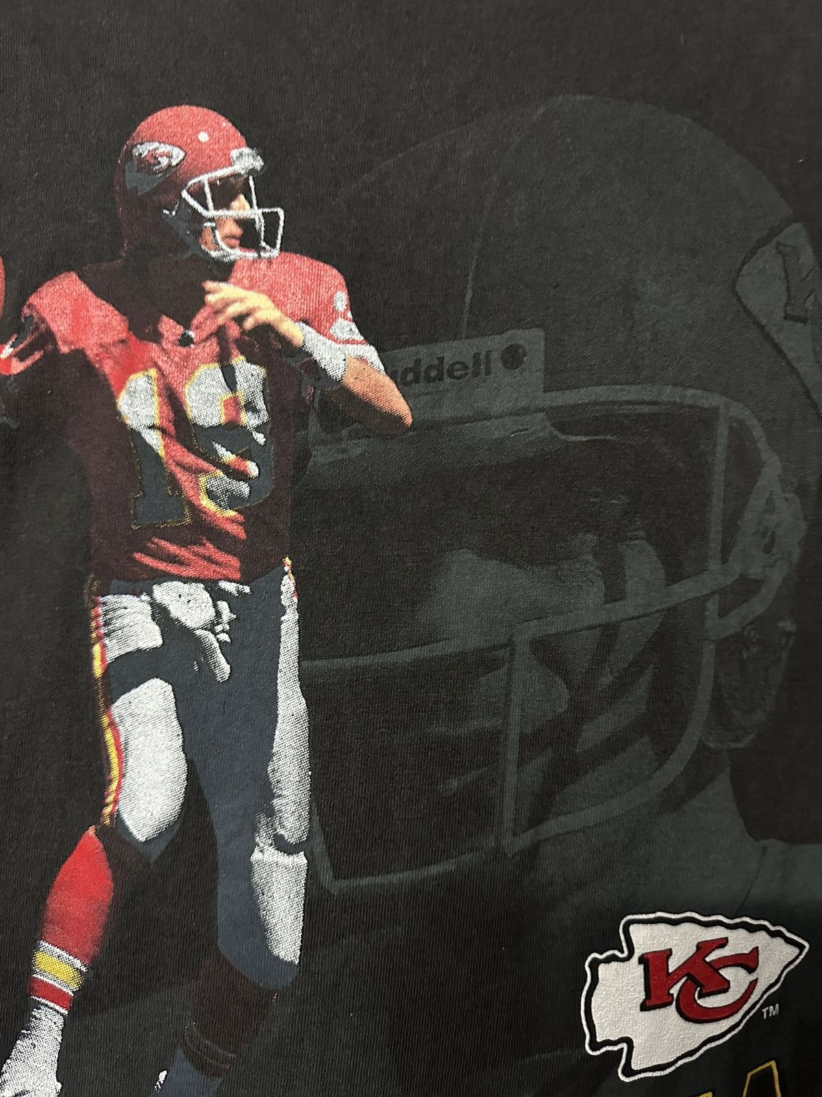 NFL × Salem Sportswear × Vintage Vintage 90s NFL Joe Montana Big Face Faded Tee Size US L / EU 52-54 / 3 - 4 Thumbnail