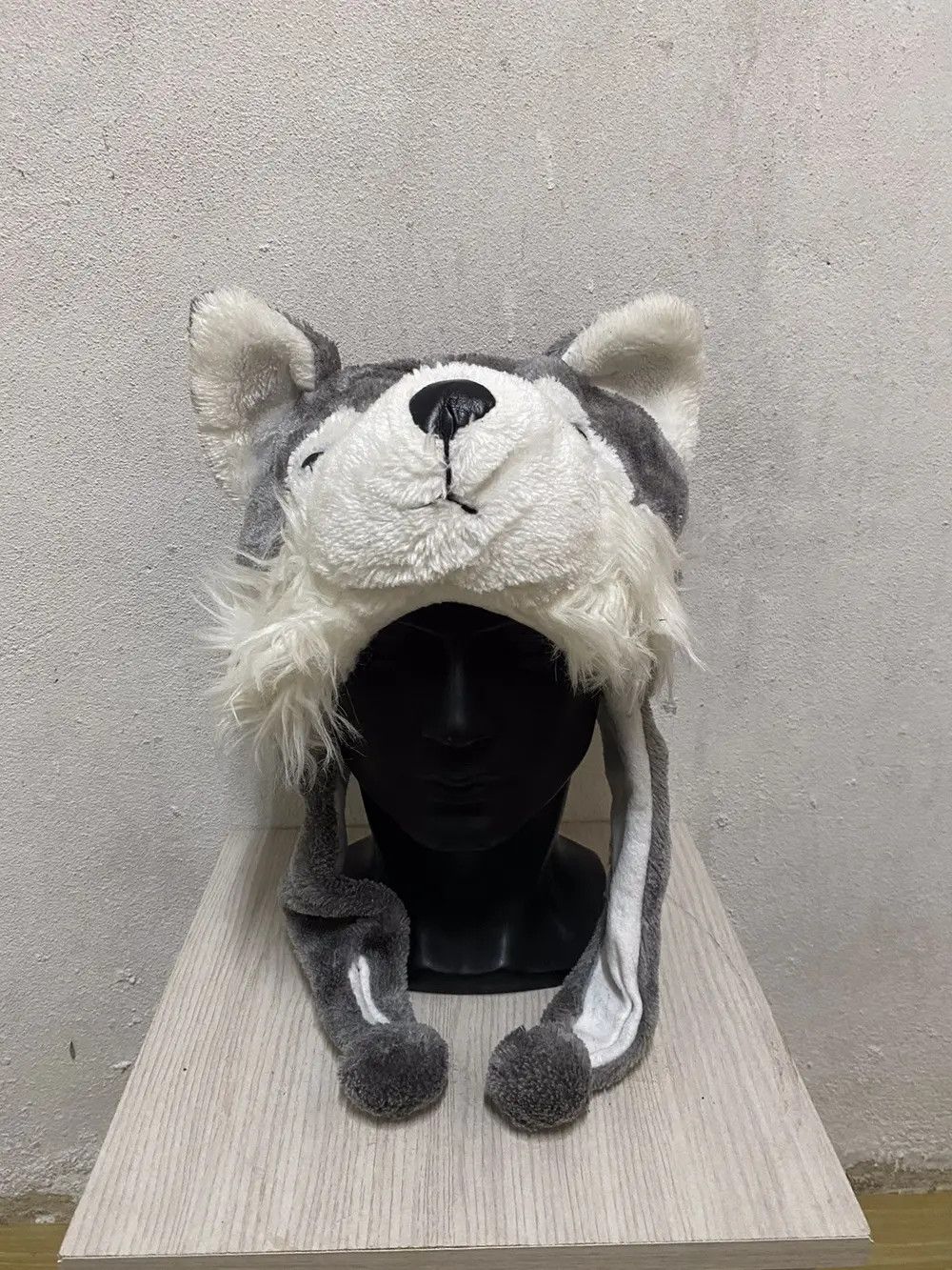 Cartoon Network × Japanese Brand × Vintage Japanese Brand Wolf Bunny Horn Beanie Hat Size ONE SIZE - 2 Thumbnail