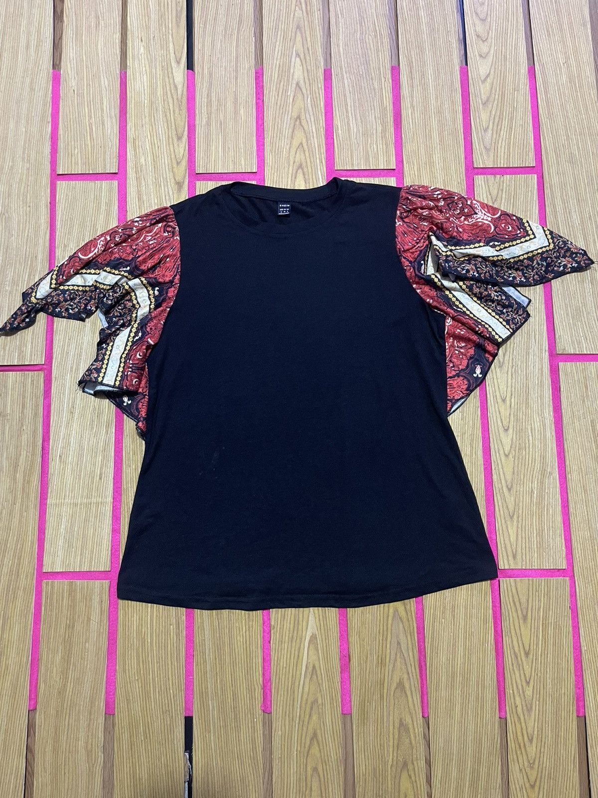 If Six Was Nine Y2K SHEIN short sleeve tshirt LGB style Size M / US 6-8 / IT 42-44 - 1 Thumbnail