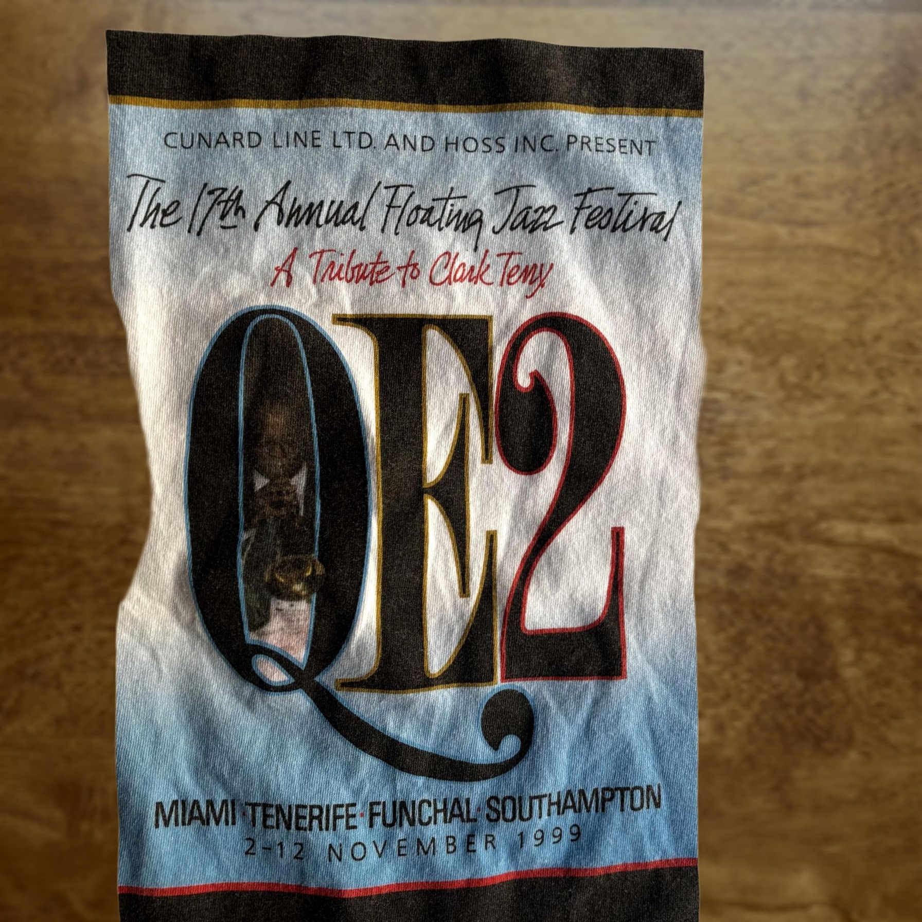Delta VINTAGE 1999 QE2 JAZZ FESTIVAL Delta Shirt Mens XL White Crew Tee T-Shirt Size US XL / EU 56 / 4 - 1 Thumbnail