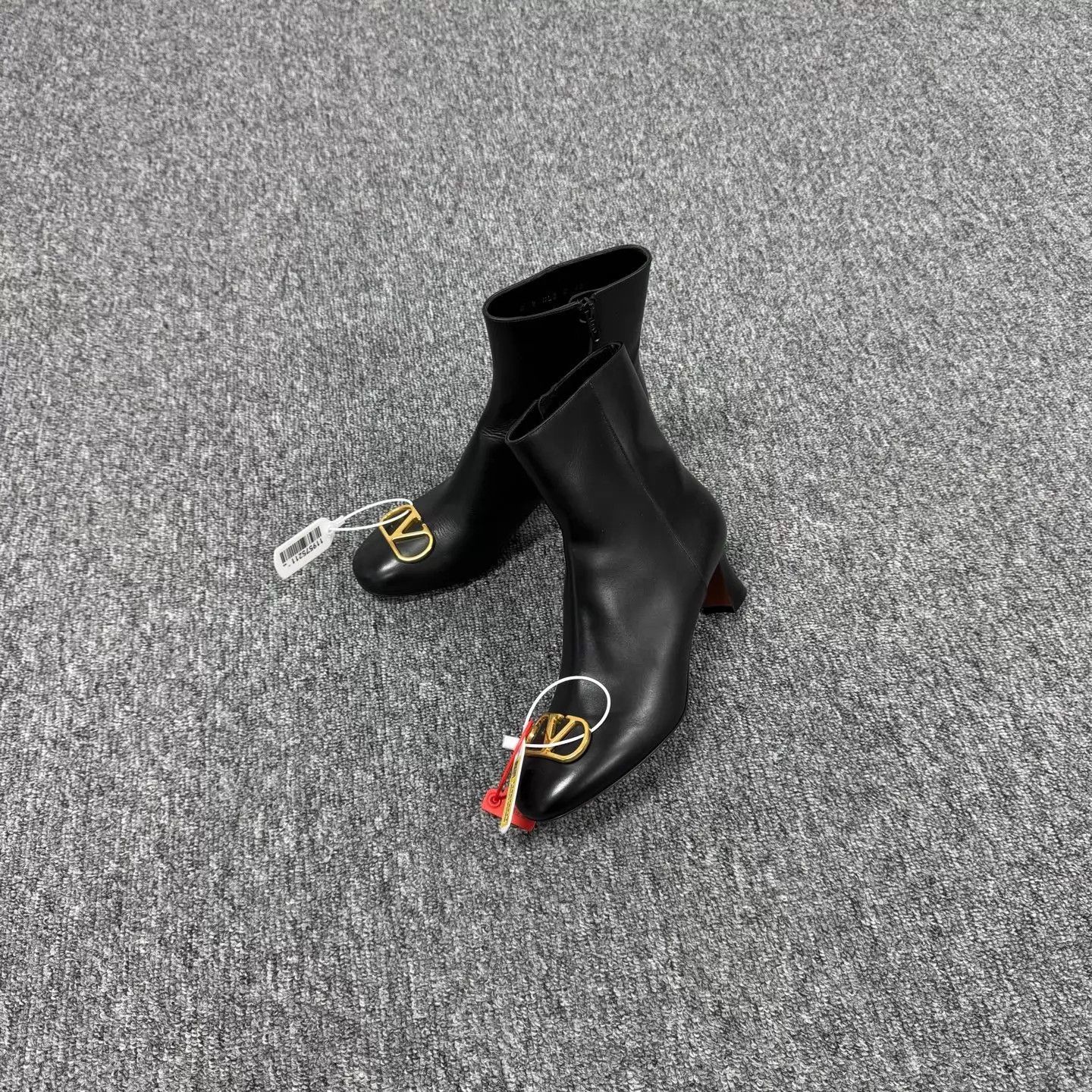 Valentino Valentino Black Gold Buckle Pointed Toe Heeled Boot 40 New Size US 9.5 / IT 39.5 - 1 Thumbnail