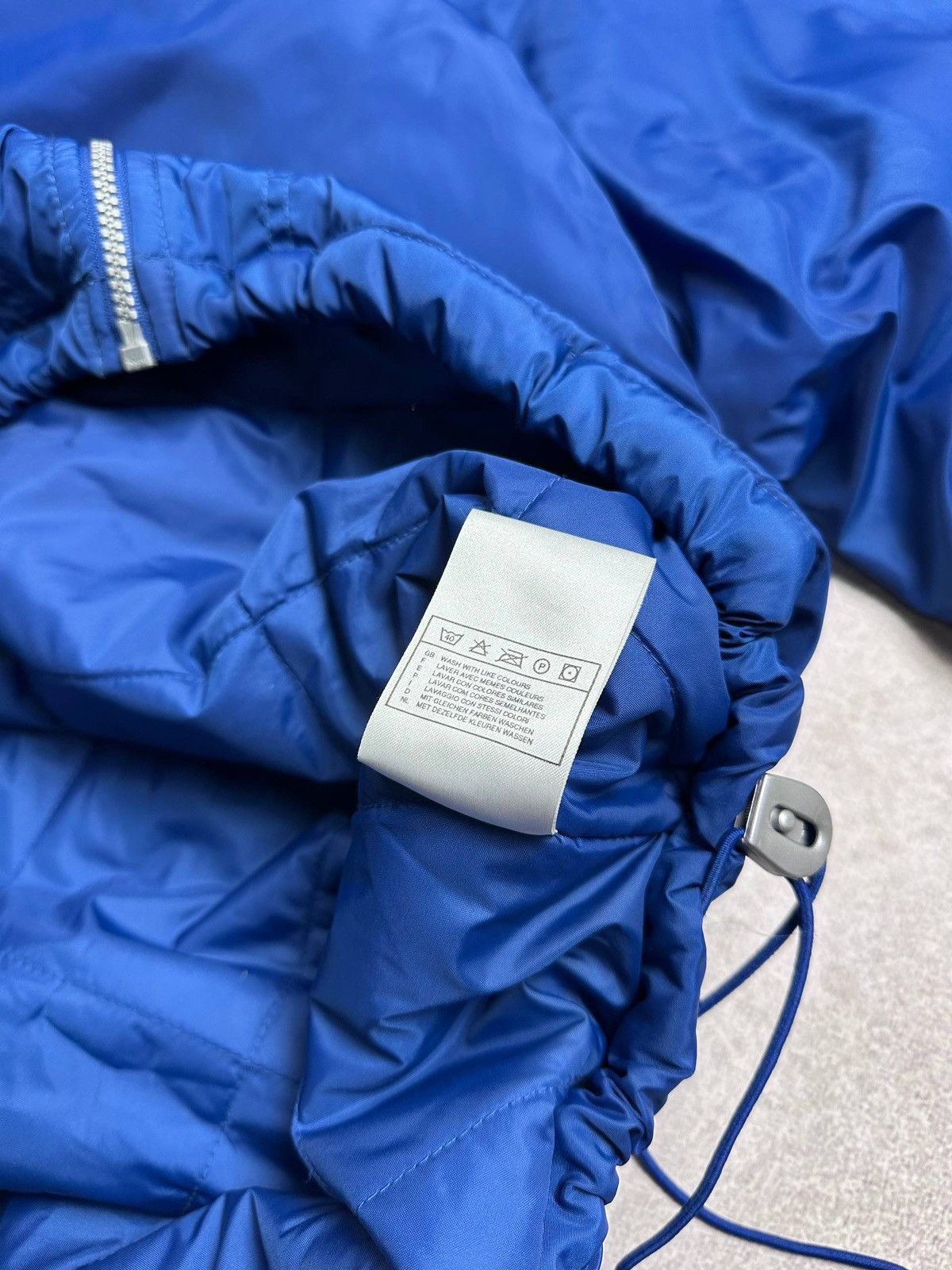 Nike Vintage 90s Nike Big Swoosh Nylon Puffer Jacket L Size US L / EU 52-54 / 3 - 11 Thumbnail