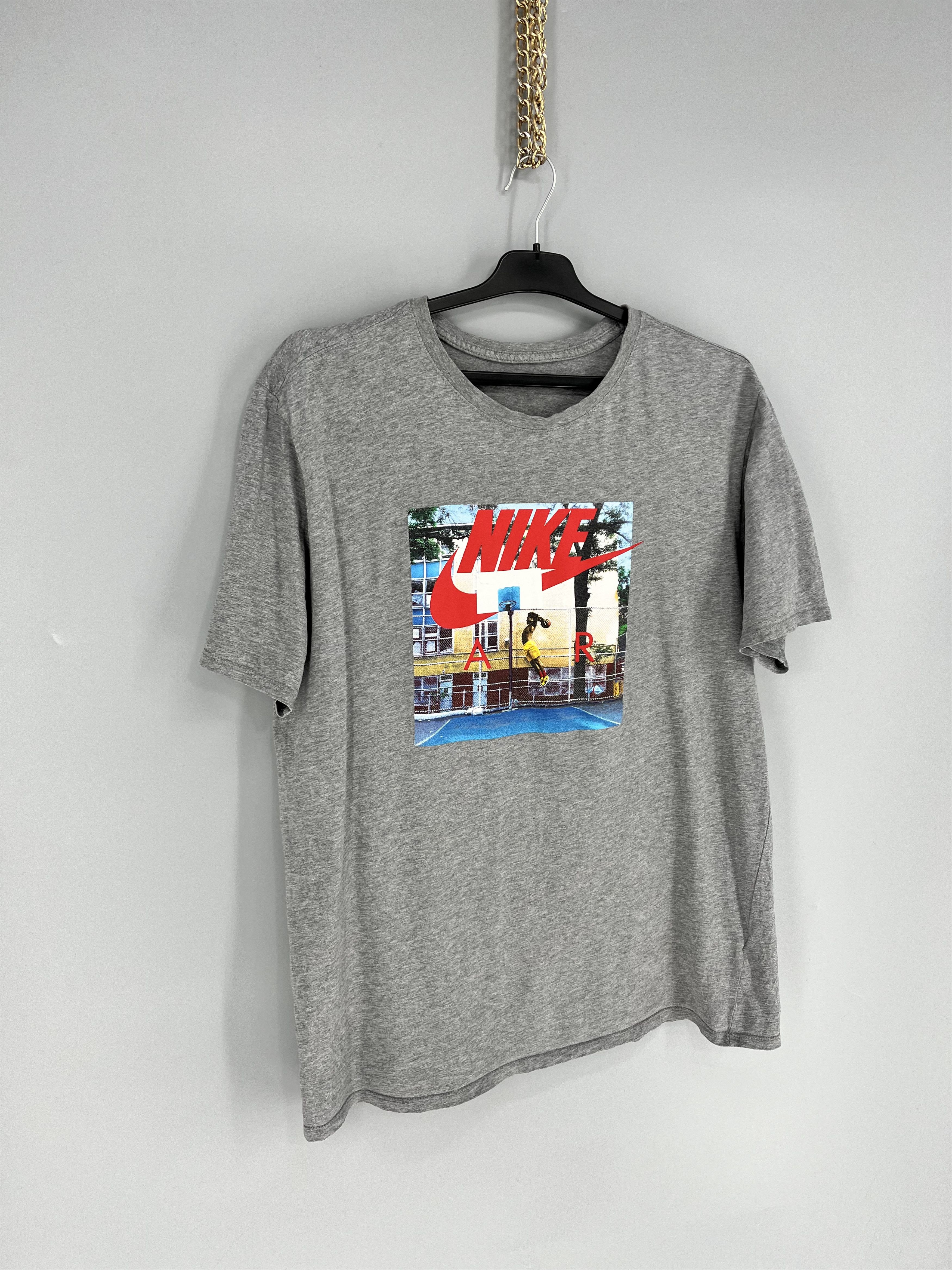Nike Vintage Y2K Nike Air Center Swoosh Logo T-Shirt Size US XL / EU 56 / 4 - 2 Thumbnail