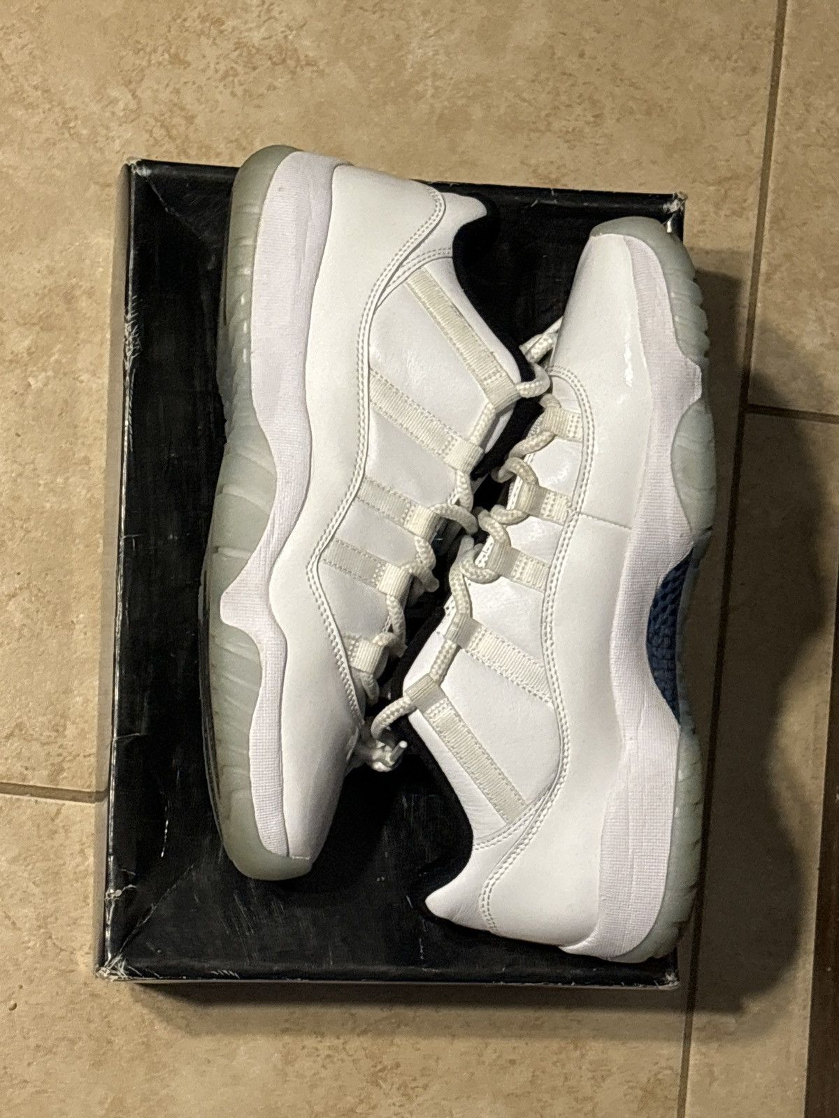 Jordan Brand × Nike Jordan 11 legend blue low Size US 10 / EU 43 - 2 Thumbnail