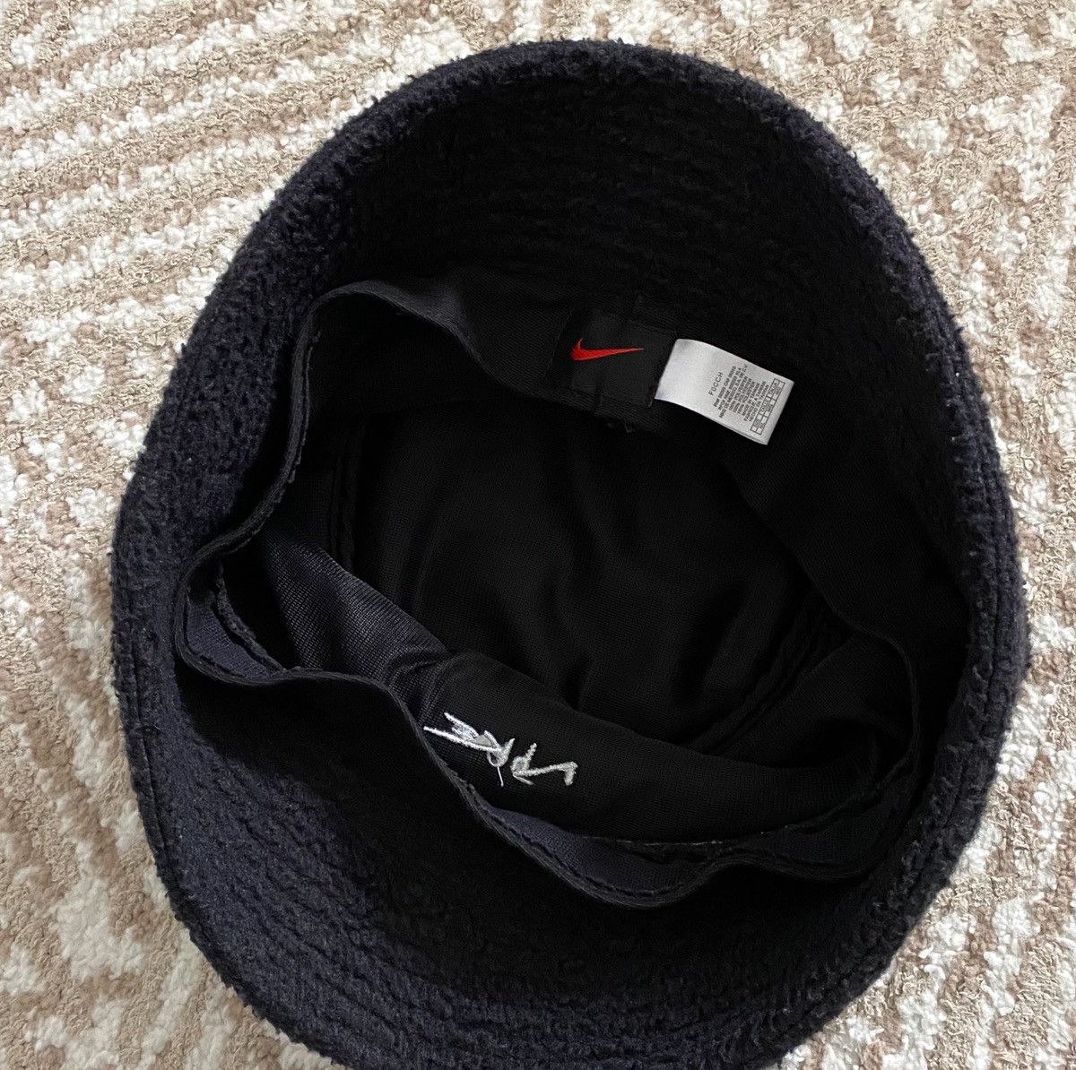 Nike Vintage Nike Embroidered Logo Fleece Bucket Hat Size ONE SIZE - 5 Thumbnail