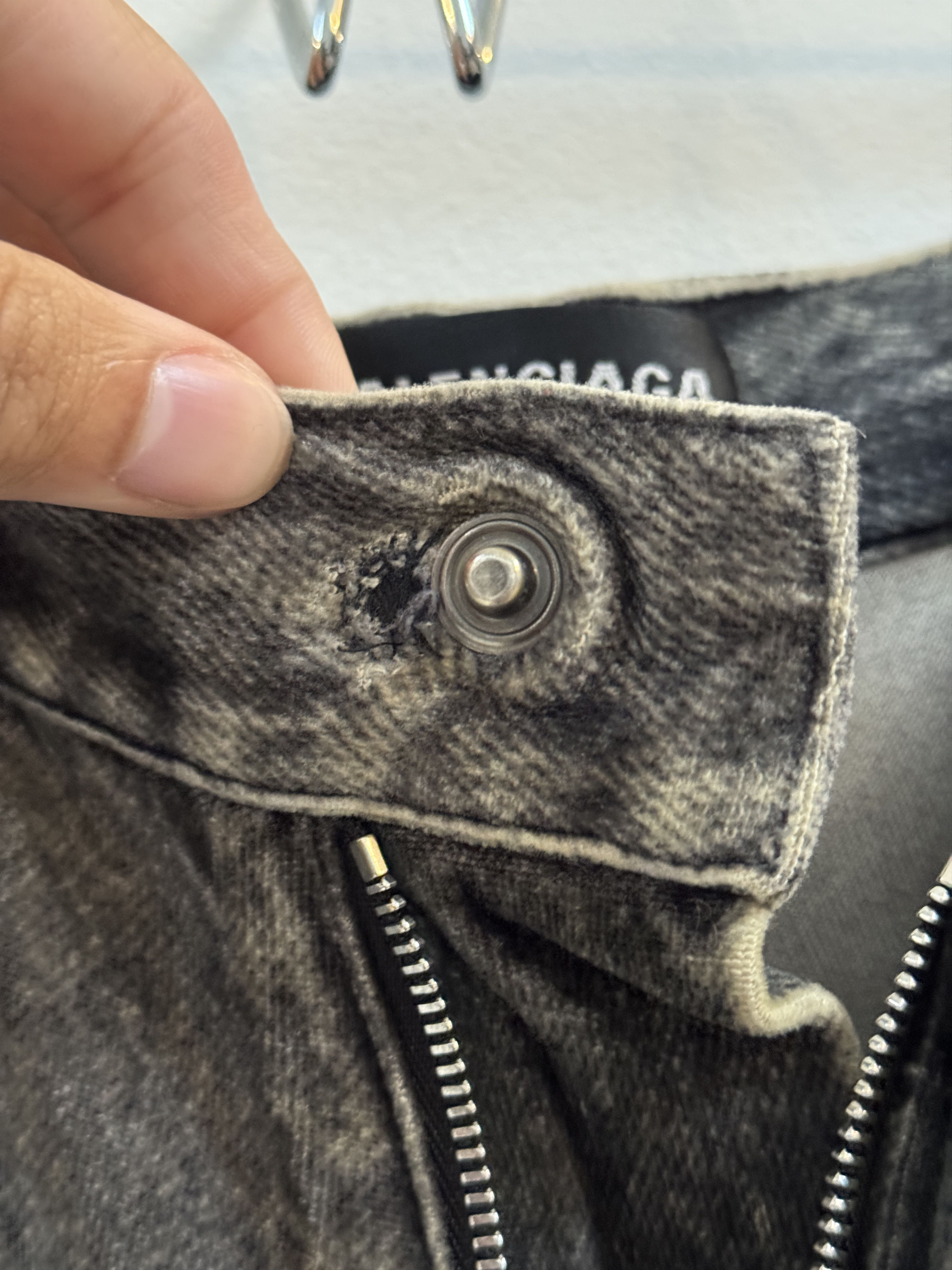Balenciaga Balenciaga Trompe L'oeil Distressed Sweatpants Size US 32 / EU 48 - 7 Thumbnail