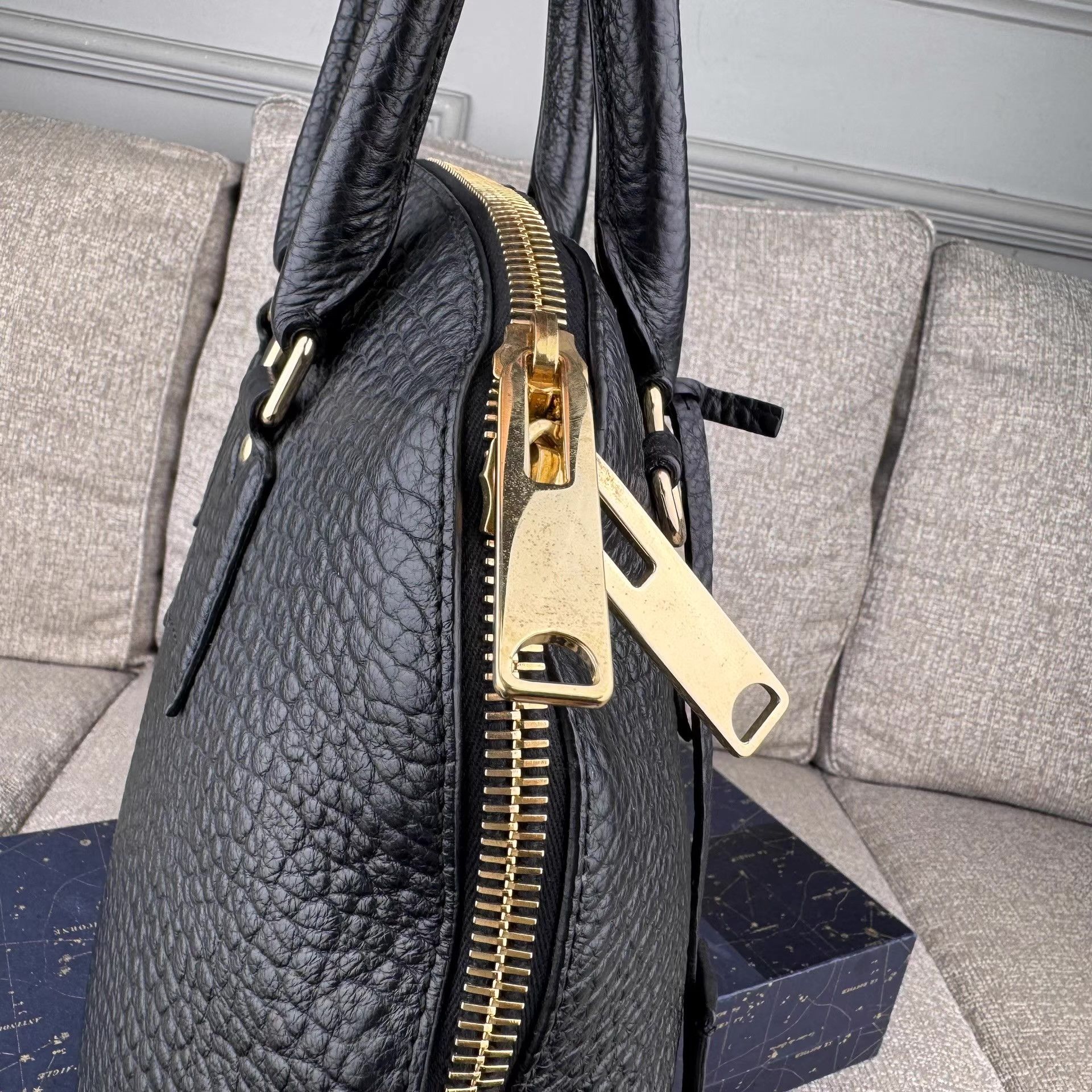Burberry Burberry black gold genuine leather shell women's handbagＱ27 Size ONE SIZE - 6 Thumbnail