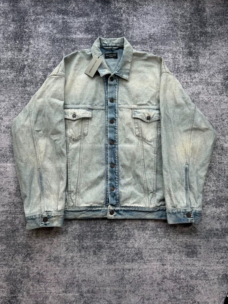 Balenciaga Balenciaga Worn Patch Inside Out Denim Jacket Size US XL / EU 56 / 4 - 1 Thumbnail