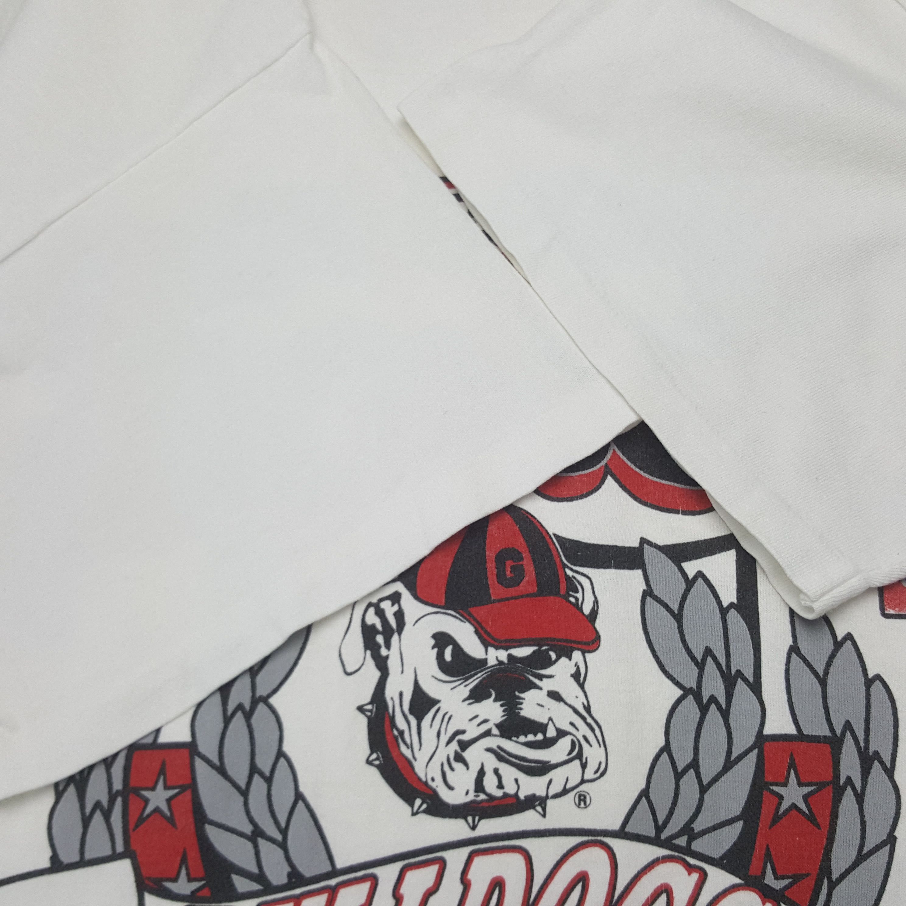 Vintage Vintage University Of Georgia Bulldogs Tshirt C285N3 Size US XL / EU 56 / 4 - 5 Thumbnail