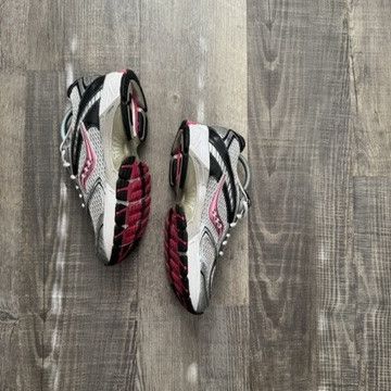 Saucony × Vintage SAUCONY • WMNS ProGrid Guide 4 (8.5M) Size US 8.5 / EU 41-42 - 12 Thumbnail