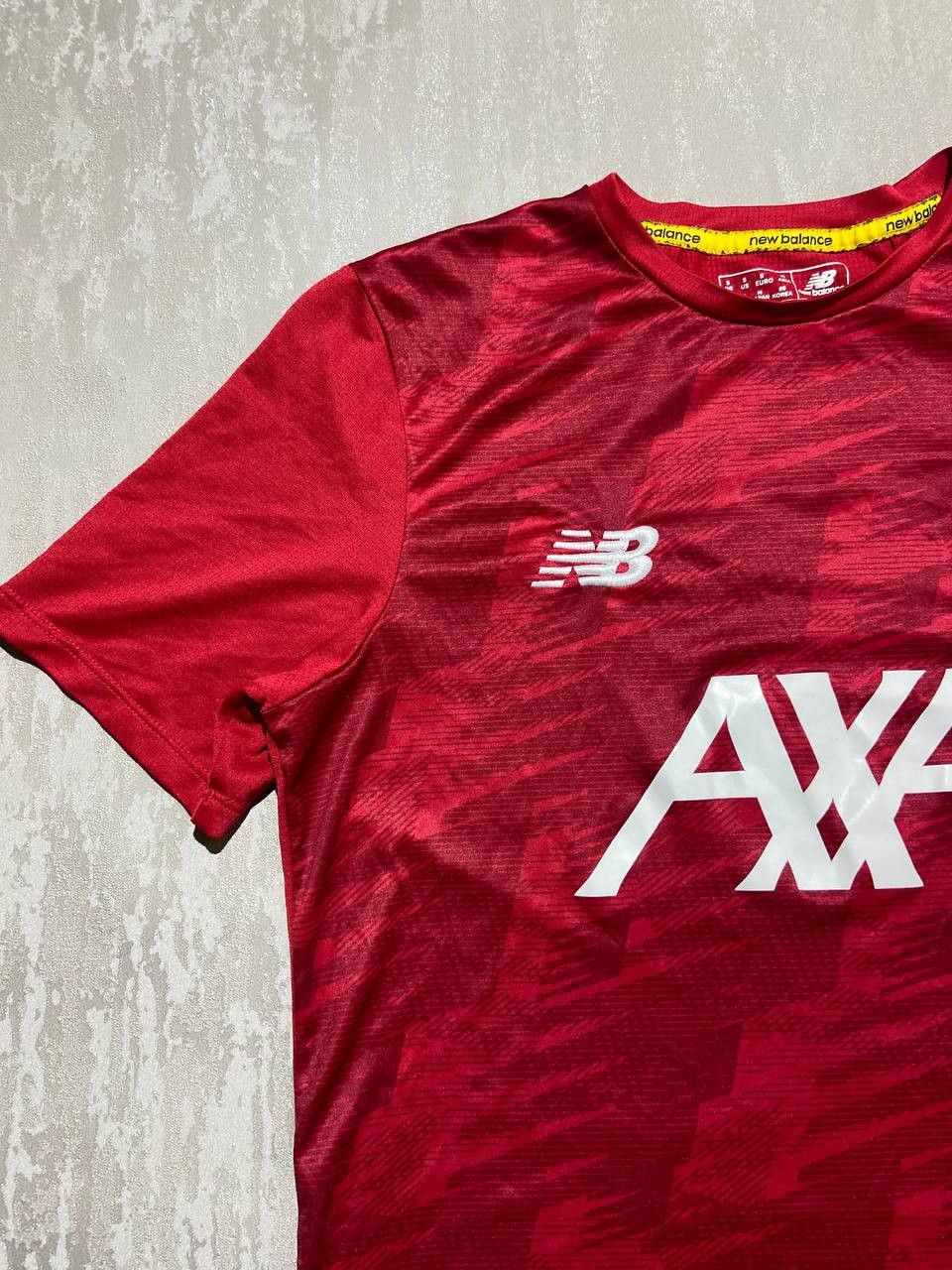 New Balance Football Jersey New Balance Liverpool Soccer AXA Size S Size US S / EU 44-46 / 1 - 4 Thumbnail