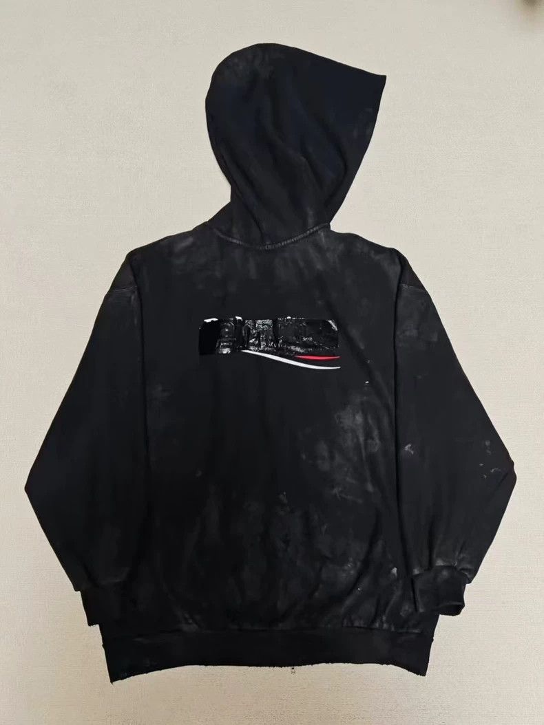 Balenciaga Balenciaga Mud-Stain Tape Coke Cover Zip Hoodie Jacket Size US S / EU 44-46 / 1 - 2 Thumbnail