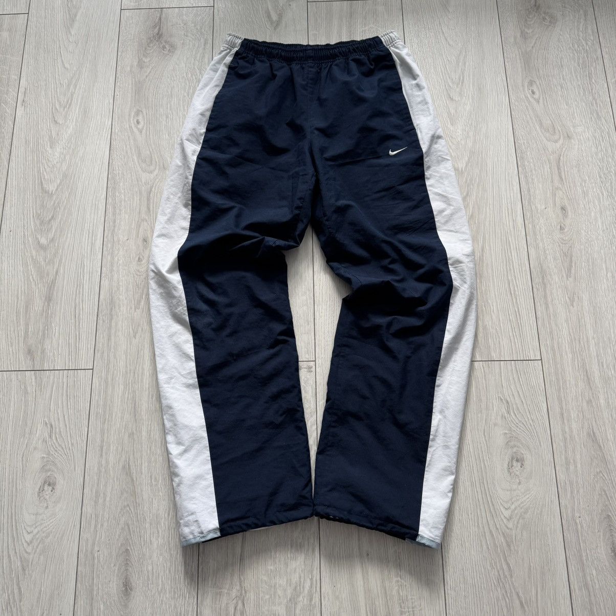 Nike Vintage nike track pants y2k gorpcore sweatpants parachute Size US 32 / EU 48 - 2 Thumbnail