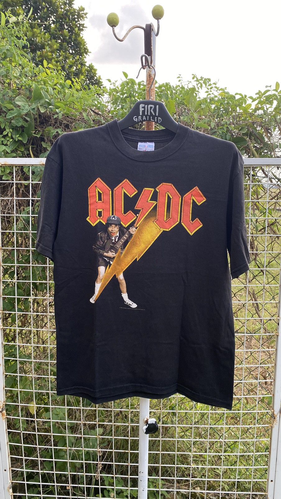 AC/DC × Band Tees × Vintage Vintage AC/DC High Voltage Tshirt Size US M / EU 48-50 / 2 - 1 Thumbnail