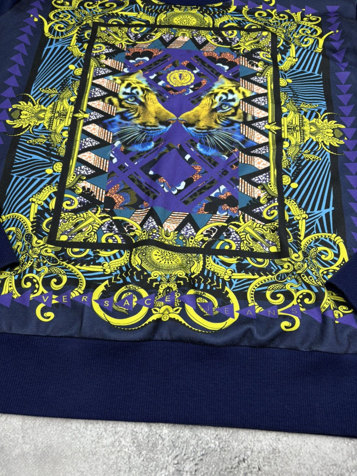 Designer Authentic Gianni Versace Mens Long Sleeve Sweatshirt size M Size US M / EU 48-50 / 2 - 2 Thumbnail