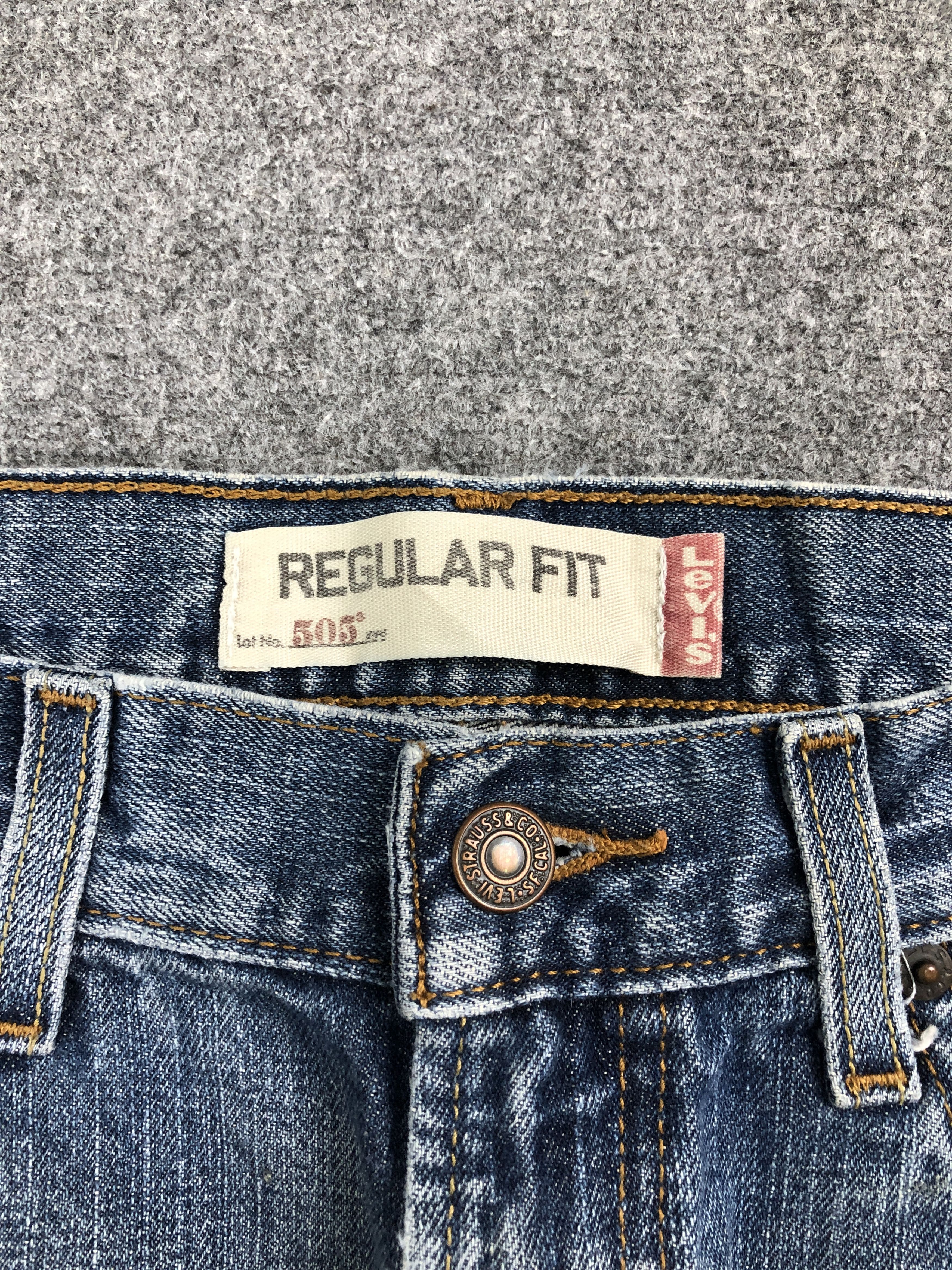 Levi's Vintage Distressed Levis 505 Blue Denim Jeans DP2529 Size US 32 / EU 48 - 9 Thumbnail