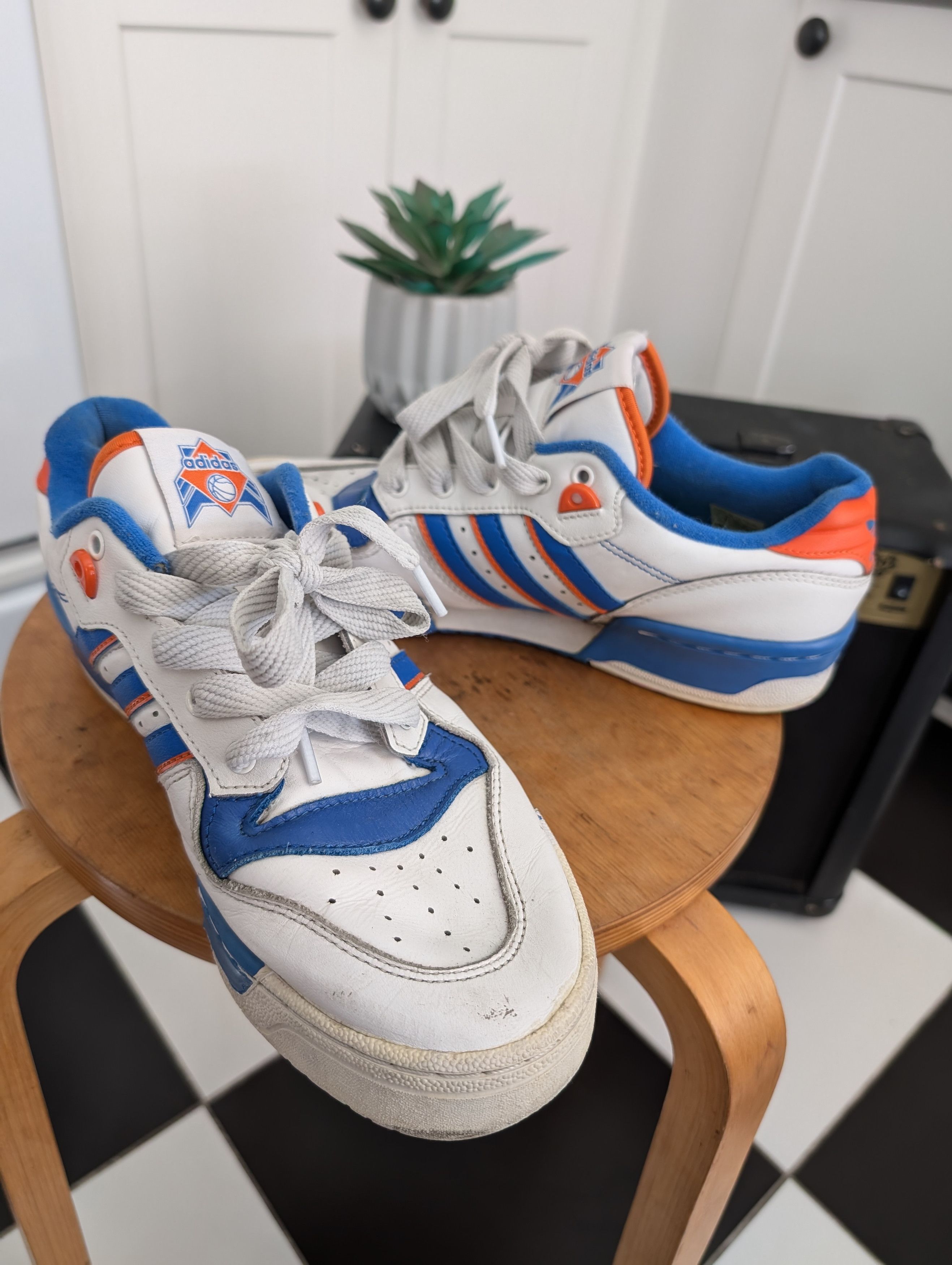 Adidas adidas Rivalry Low OG 'Knicks' Size US 9 / EU 42 - 3 Thumbnail