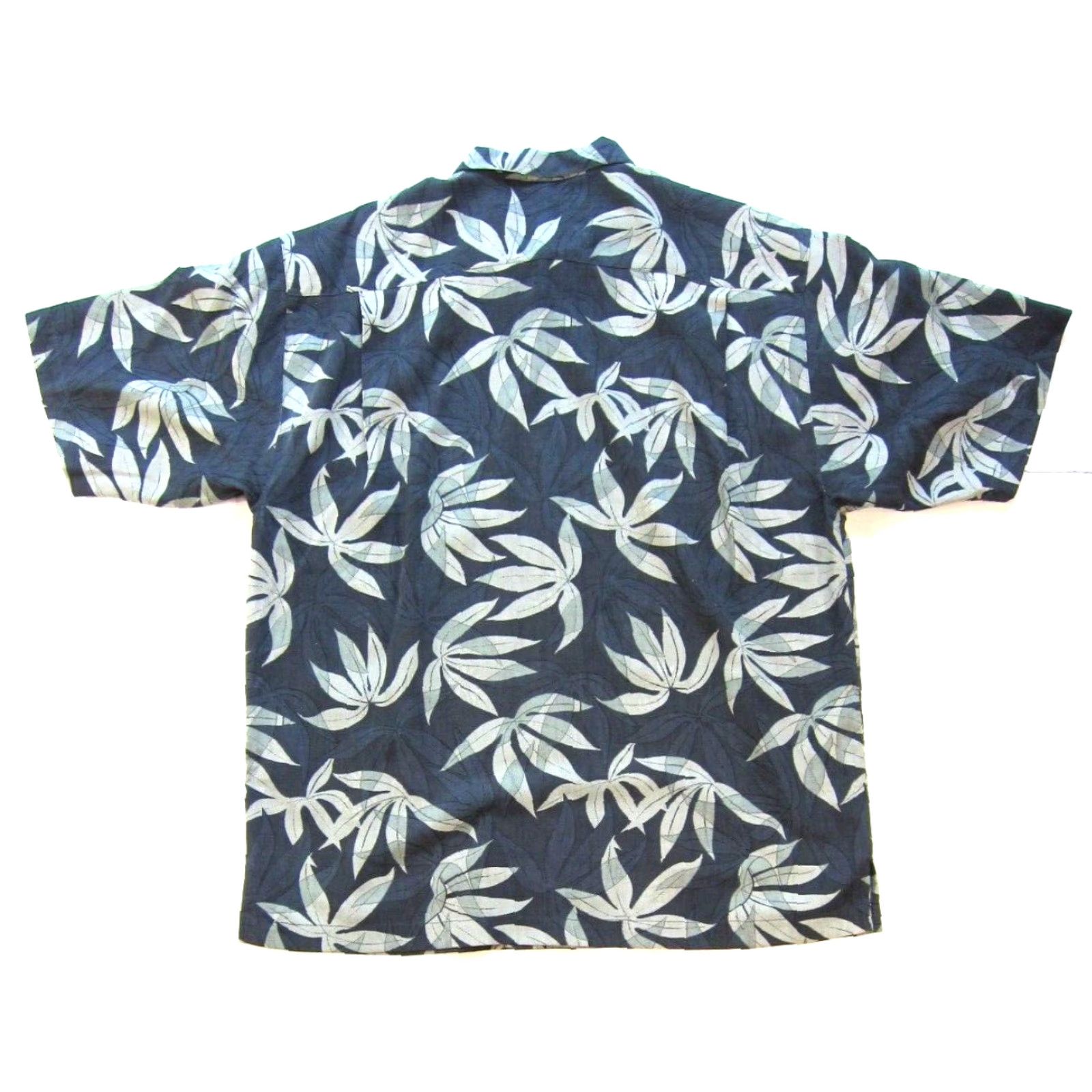 Tommy Bahama Tommy Bahama Shirt Mens Hawaiian Short Sleeve 100% Silk Gray Green Floral Large Size US L / EU 52-54 / 3 - 2 Thumbnail