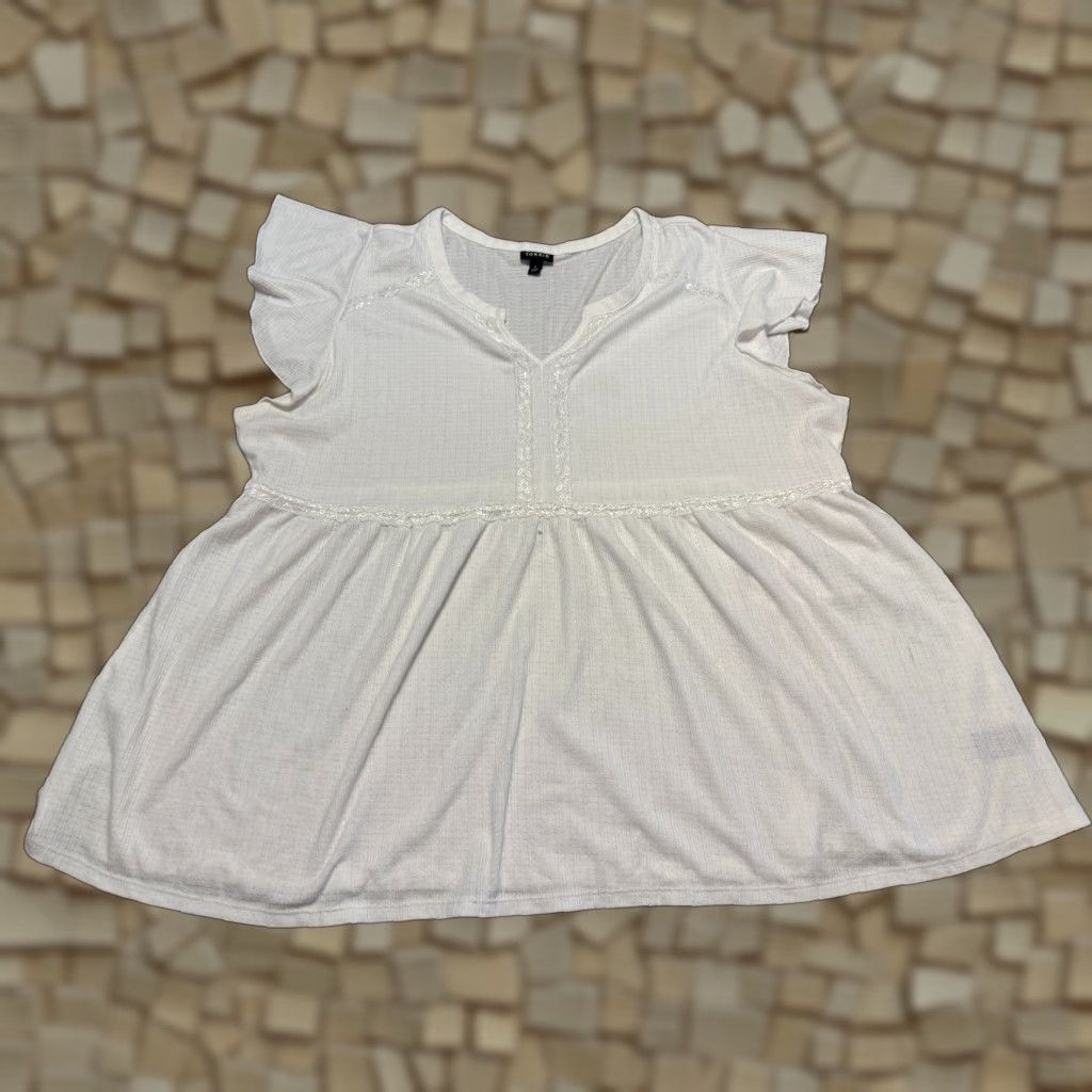 Torrid Torrid Shirts Blouse Women's Size 4 White Flutter Sleeve V-Neck Lightweight Shirt Womens Size 4 White Flutter Sleeve V-Neck Lightweight Torrid Shirts Size S / US 4 / IT 40 - 1 Thumbnail