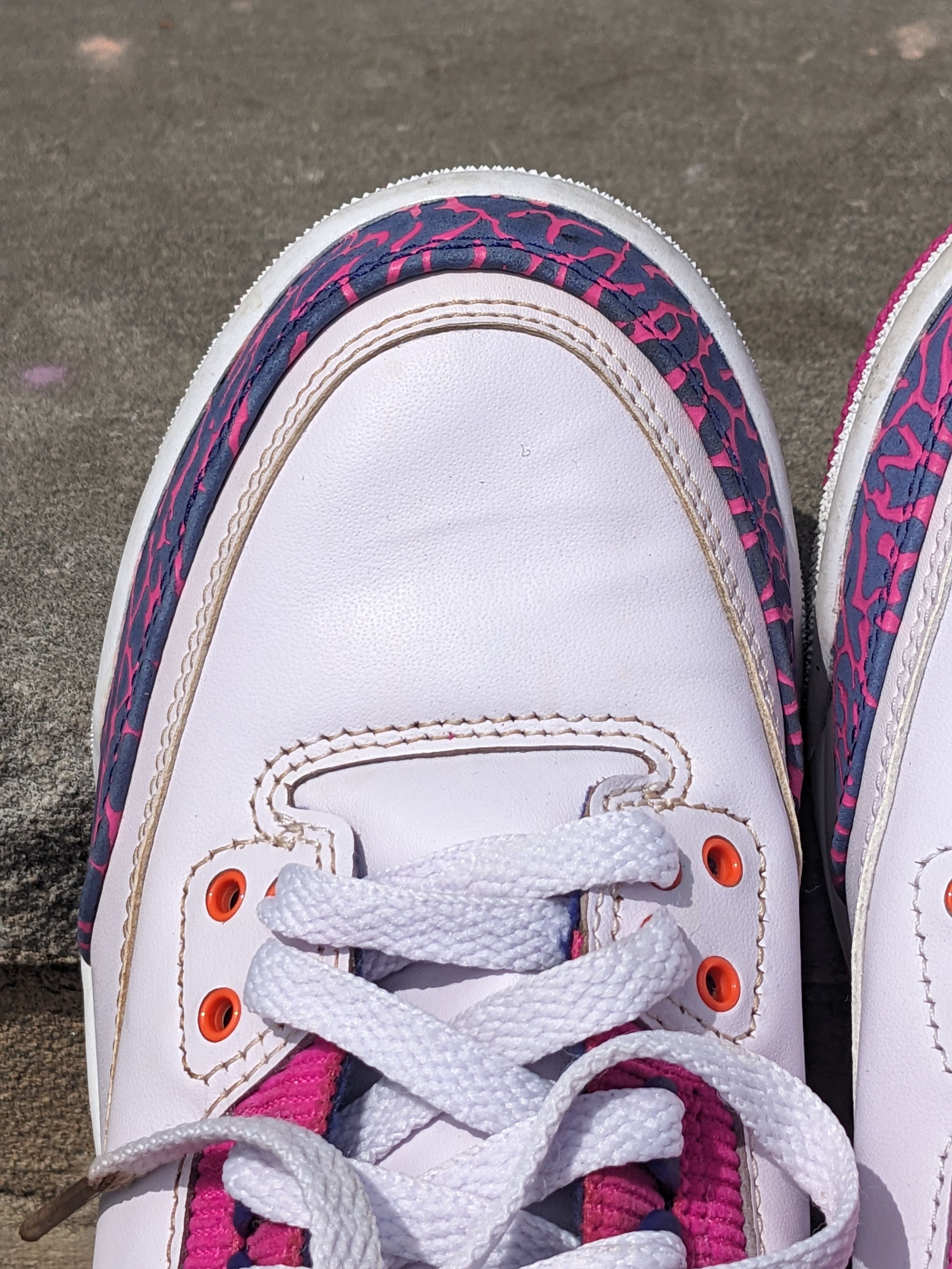 Nike × Vintage Size 5 Youth Jordan 3 Retro Barely Grape Pink 441140-500 Size US 5 / EU 37 - 5 Thumbnail