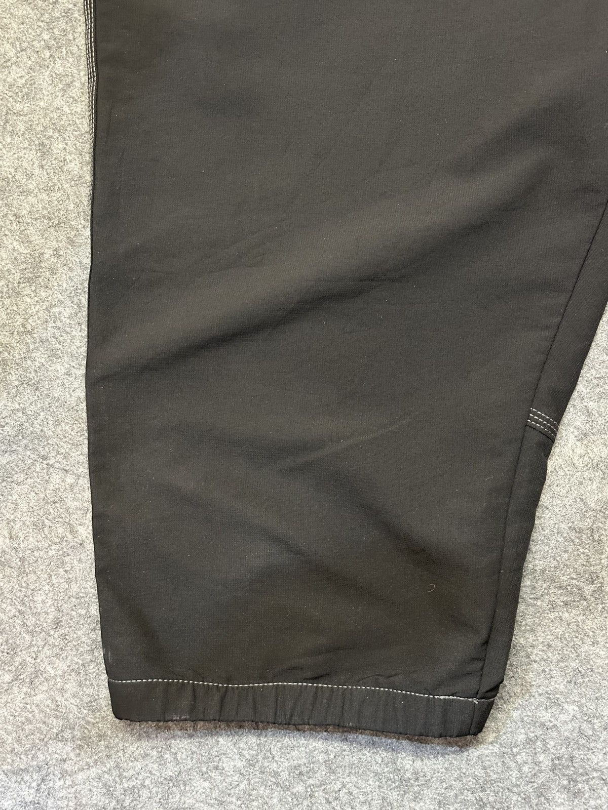 Adidas Adidas black three-quarter length training pants. Size US 31 - 3 Thumbnail