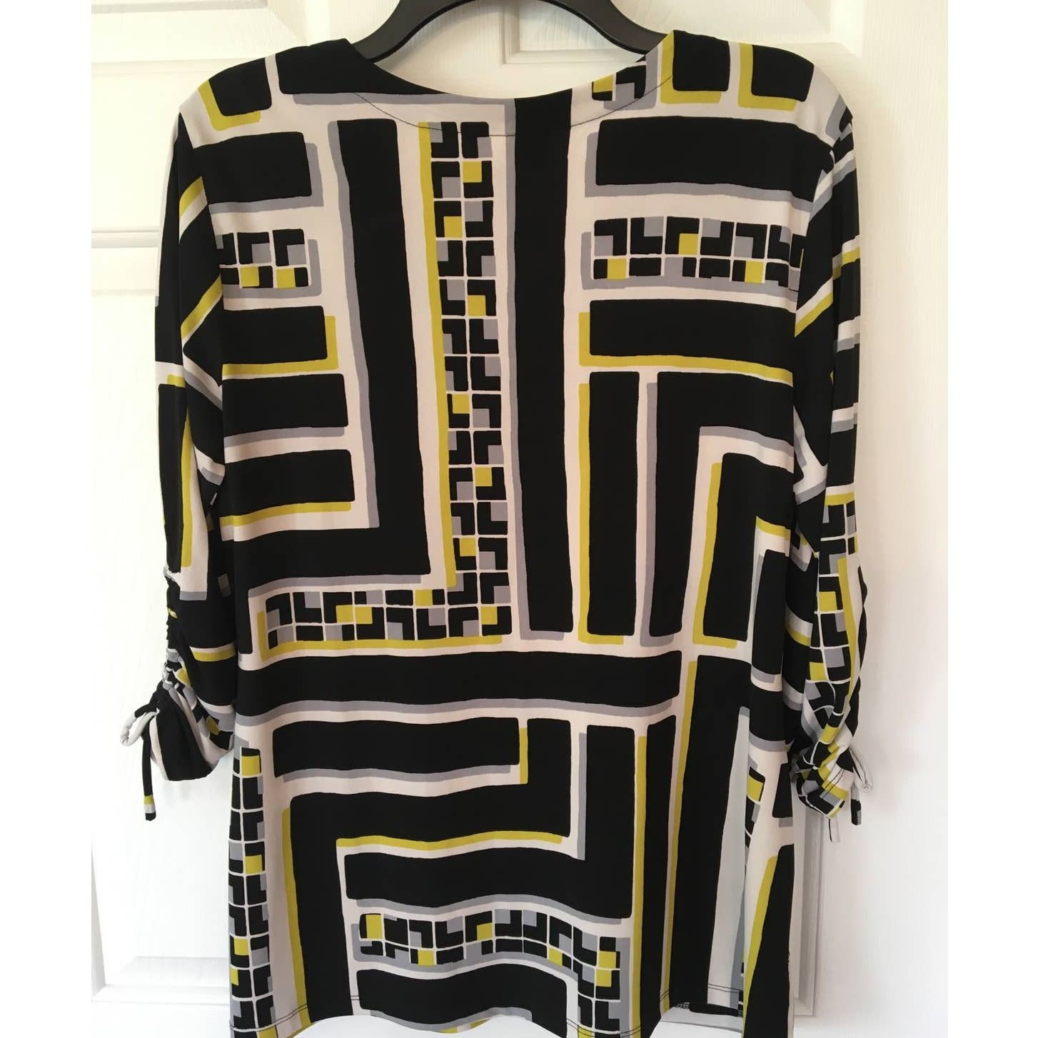 Other JM Collection Size Medium 3/4 Ruched Sleeves Black Yellow Size M / US 6-8 / IT 42-44 - 1 Thumbnail